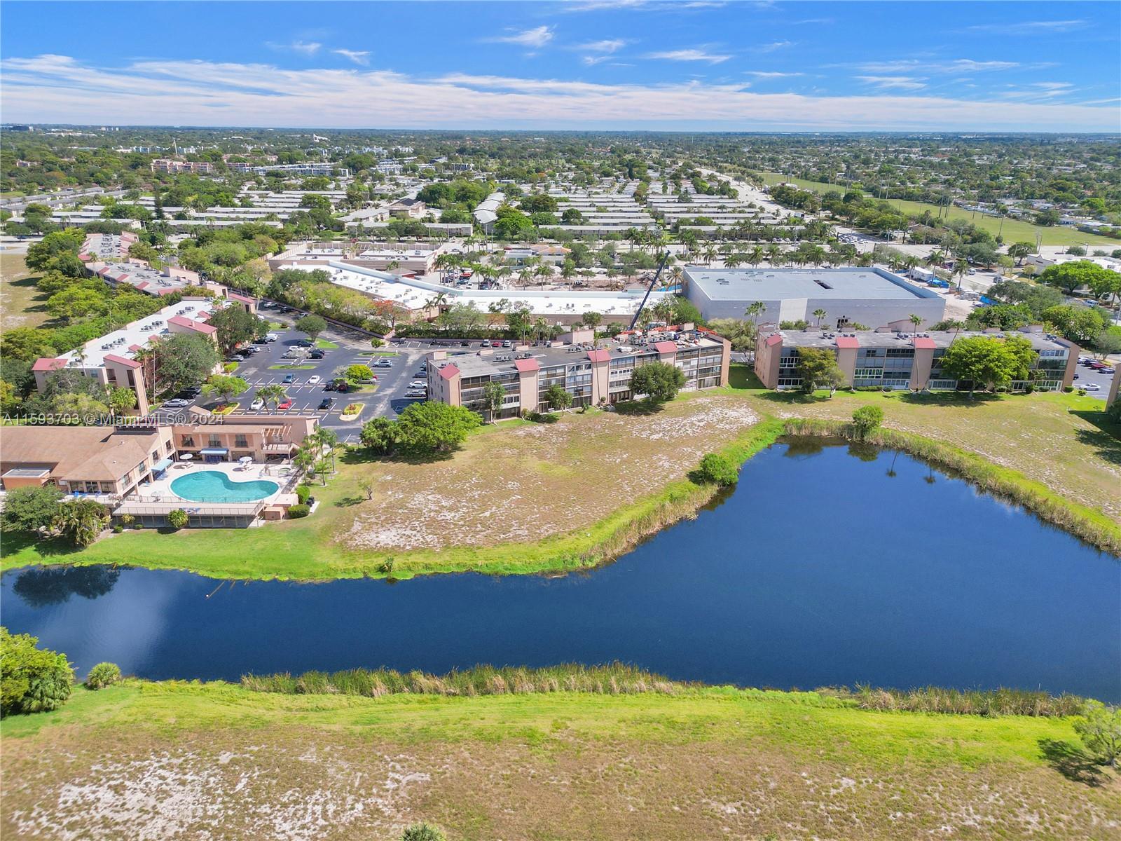 7210 Lake Cir Dr # 407