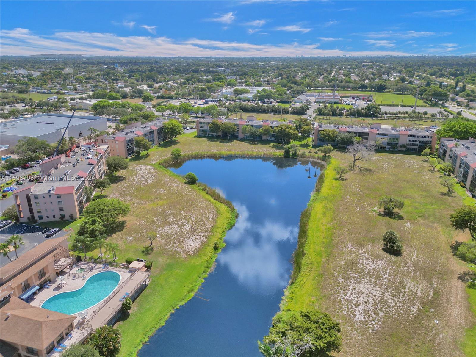 7210 Lake Cir Dr # 407