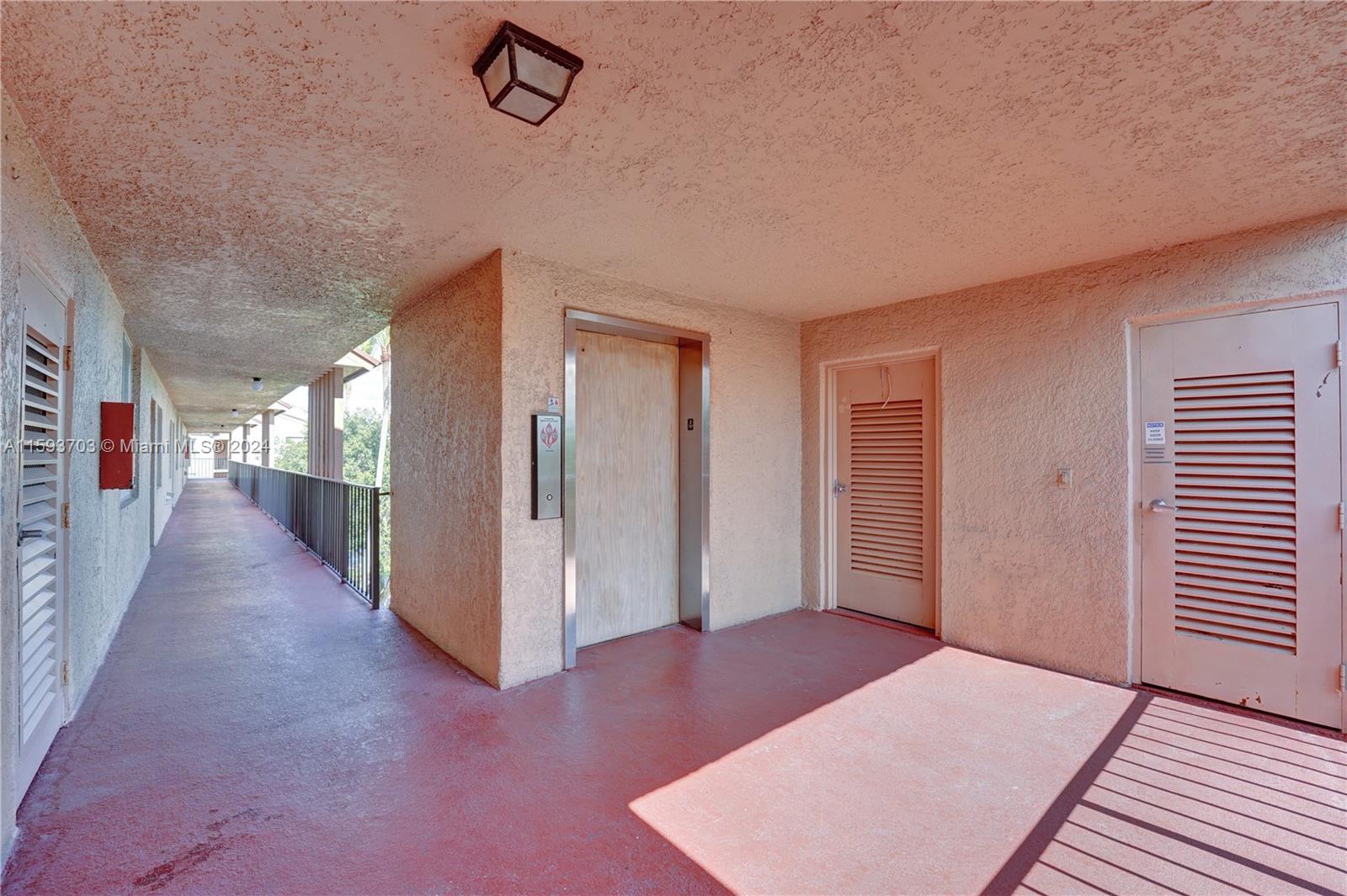 7210 Lake Cir Dr # 407
