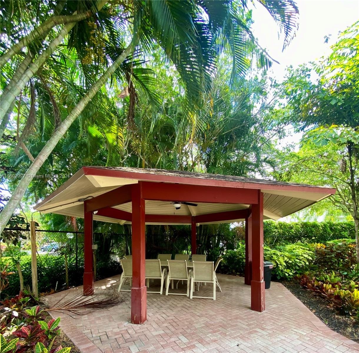 2800 N Palm Aire Dr # 205