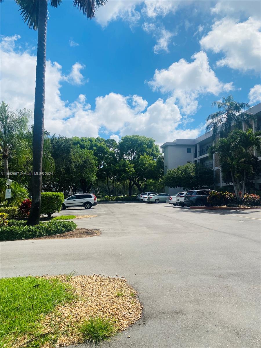 2800 N Palm Aire Dr # 205