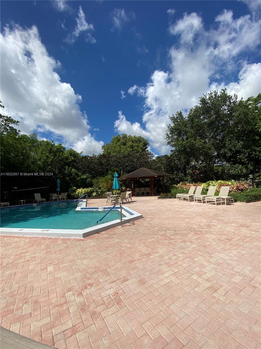 2800 N Palm Aire Dr # 205