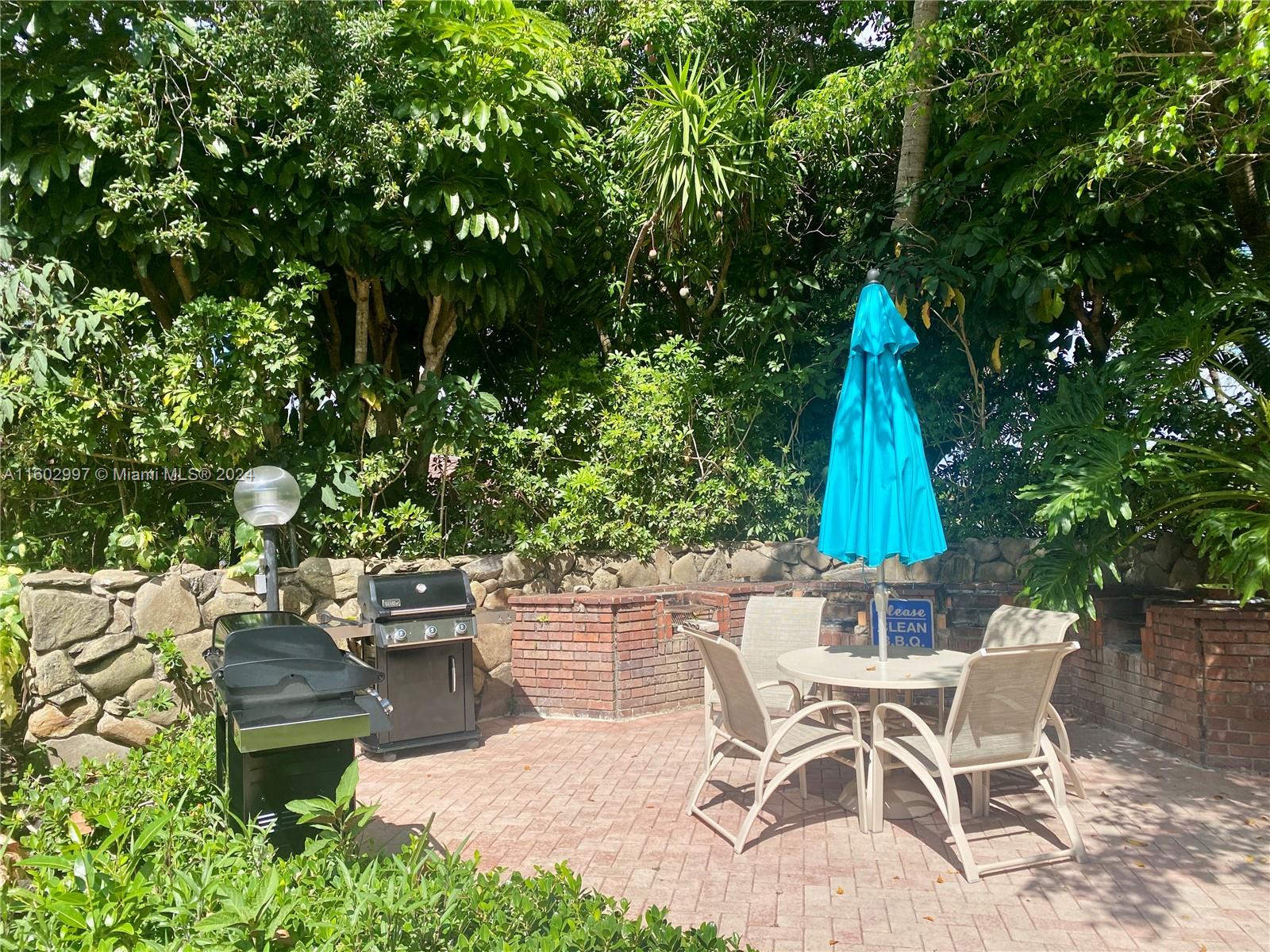 2800 N Palm Aire Dr # 205