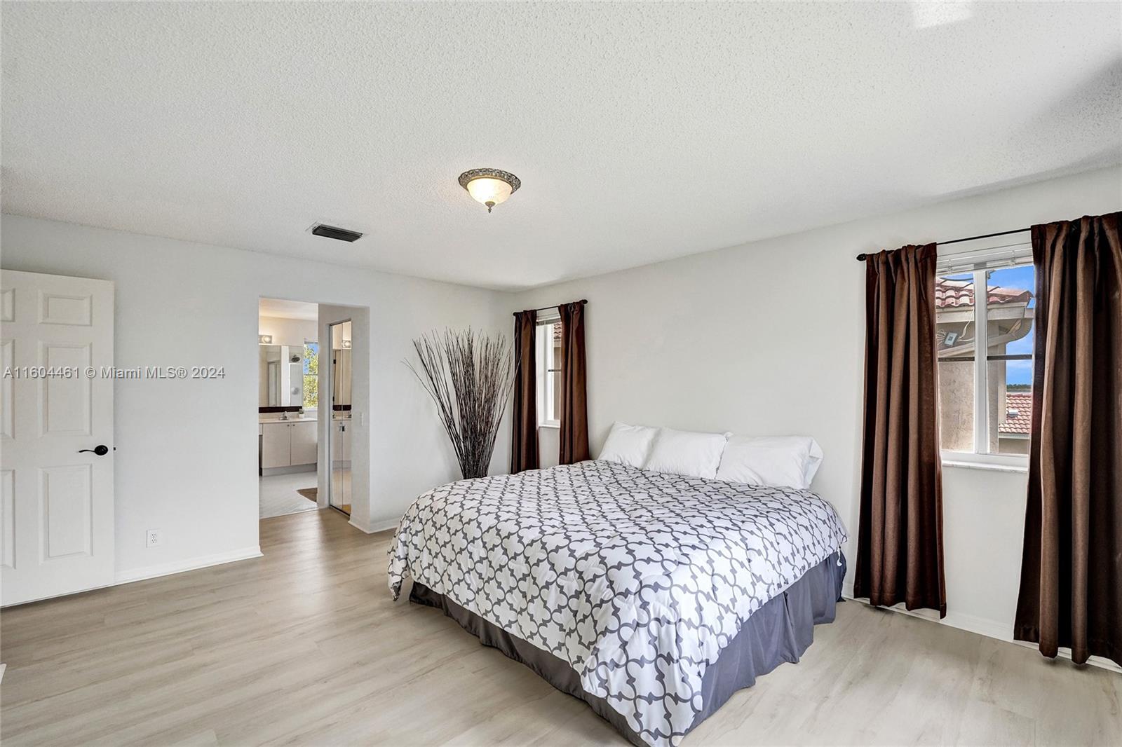 689 Vista Meadows Dr