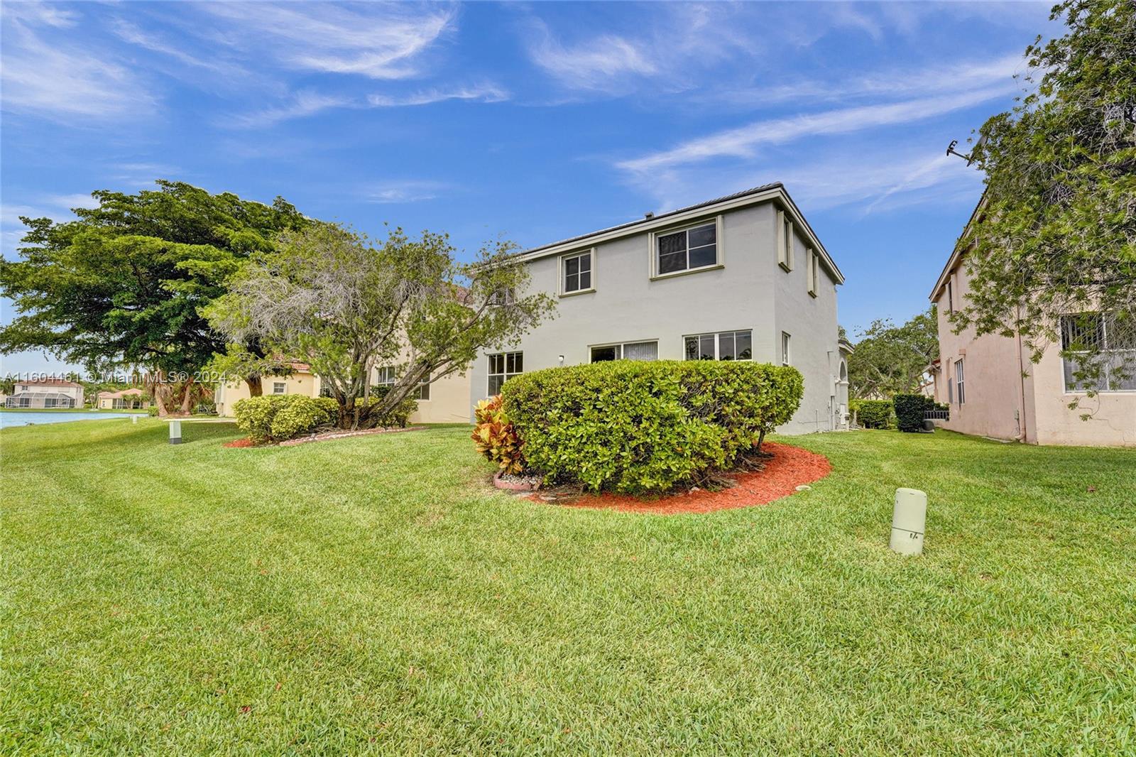 689 Vista Meadows Dr