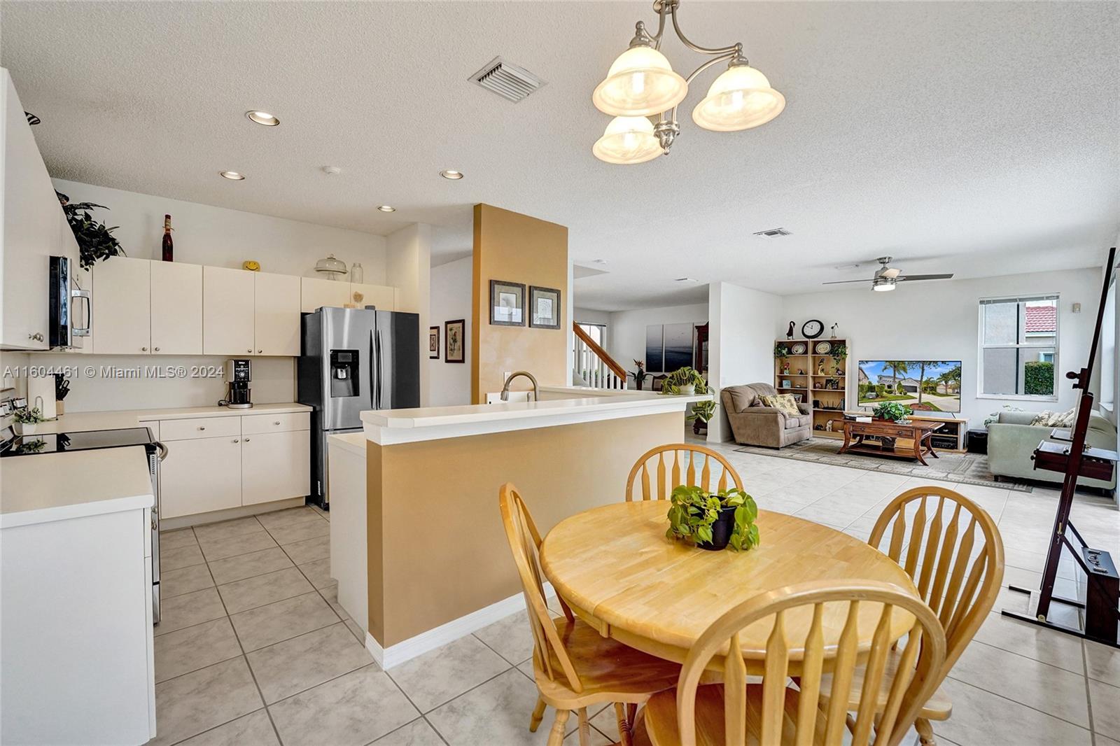 689 Vista Meadows Dr