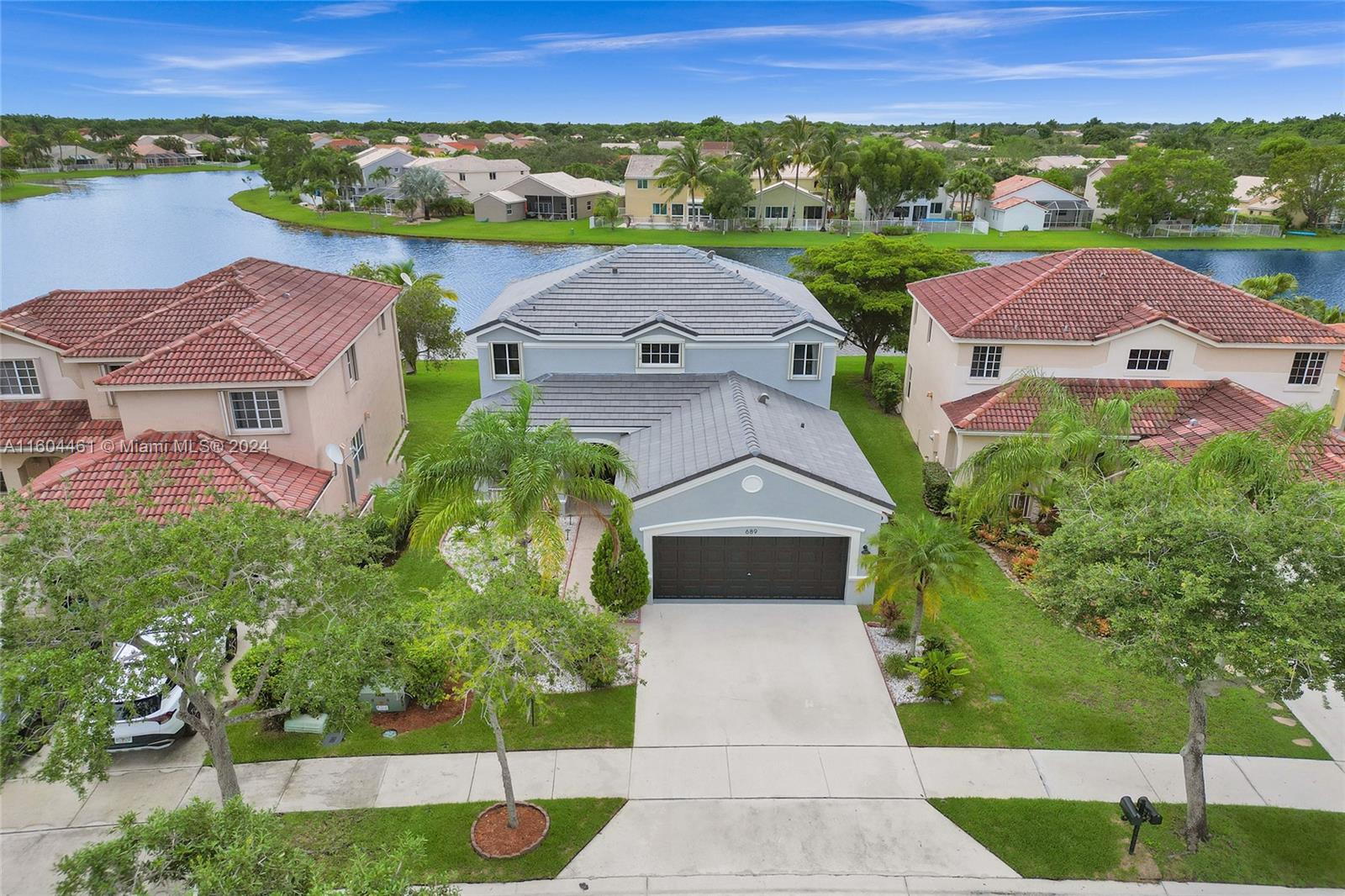 689 Vista Meadows Dr