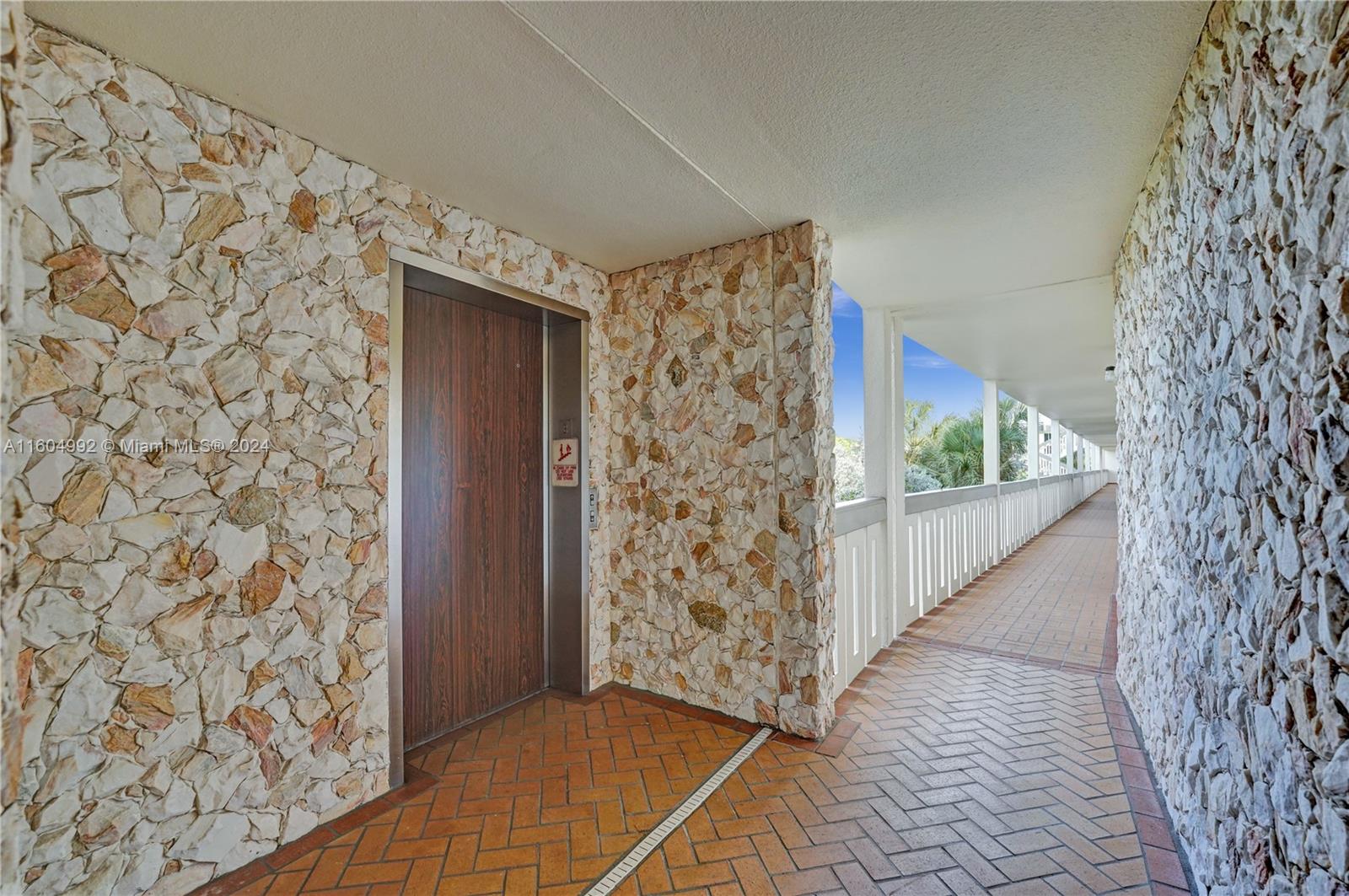 1802 Eleuthera Pt # E3