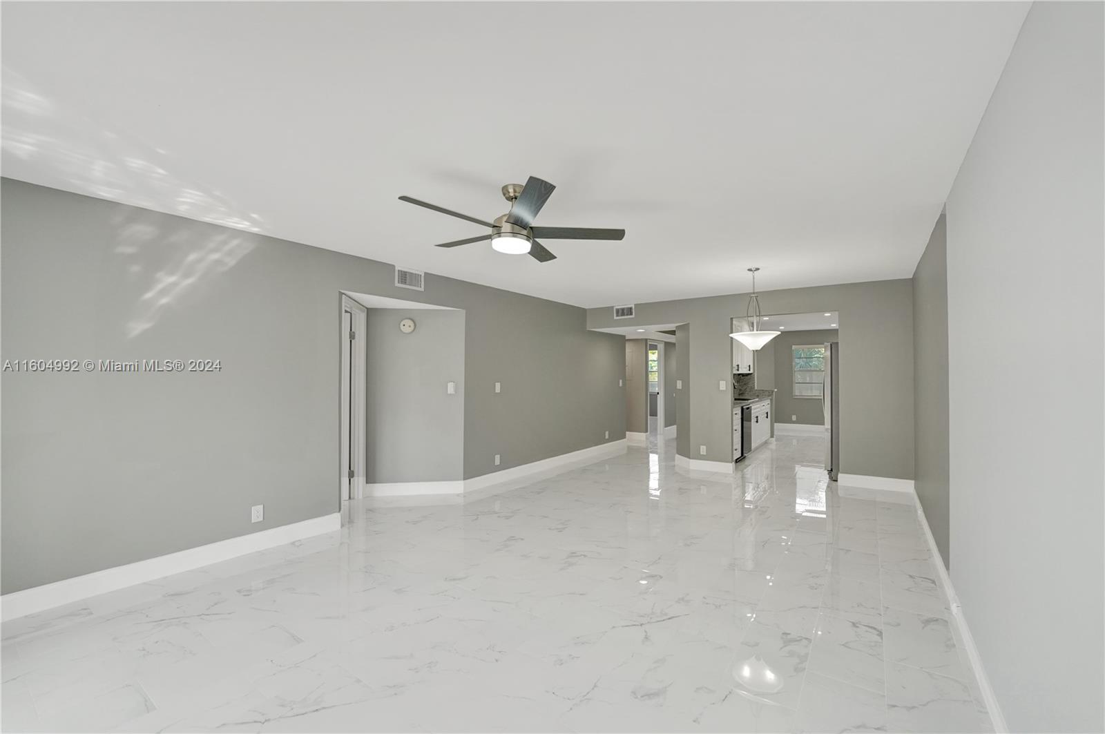 1802 Eleuthera Pt # E3