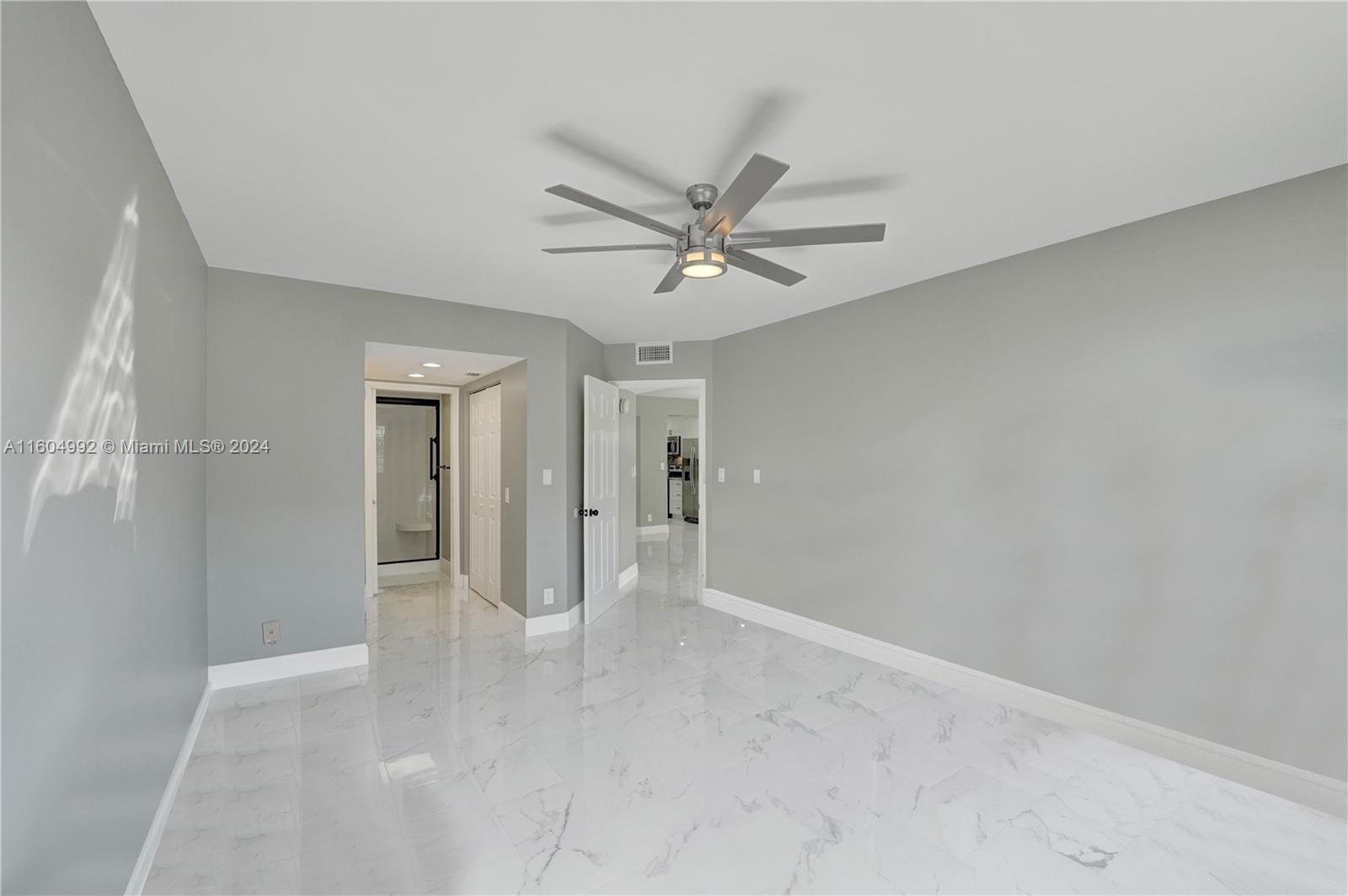 1802 Eleuthera Pt # E3