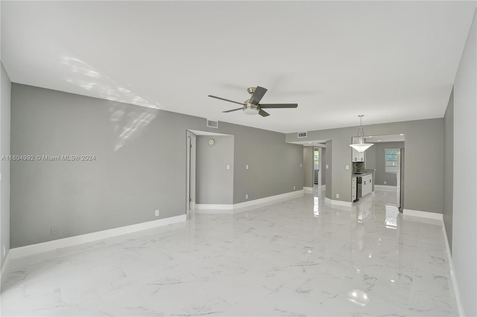 1802 Eleuthera Pt # E3
