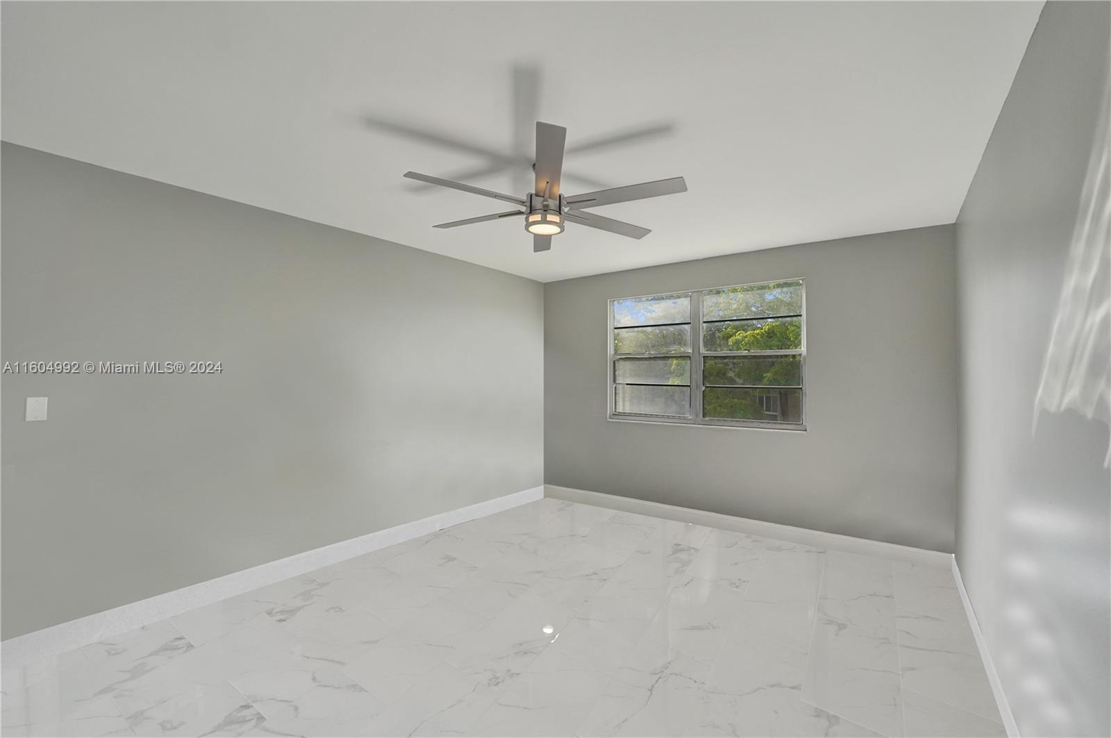 1802 Eleuthera Pt # E3