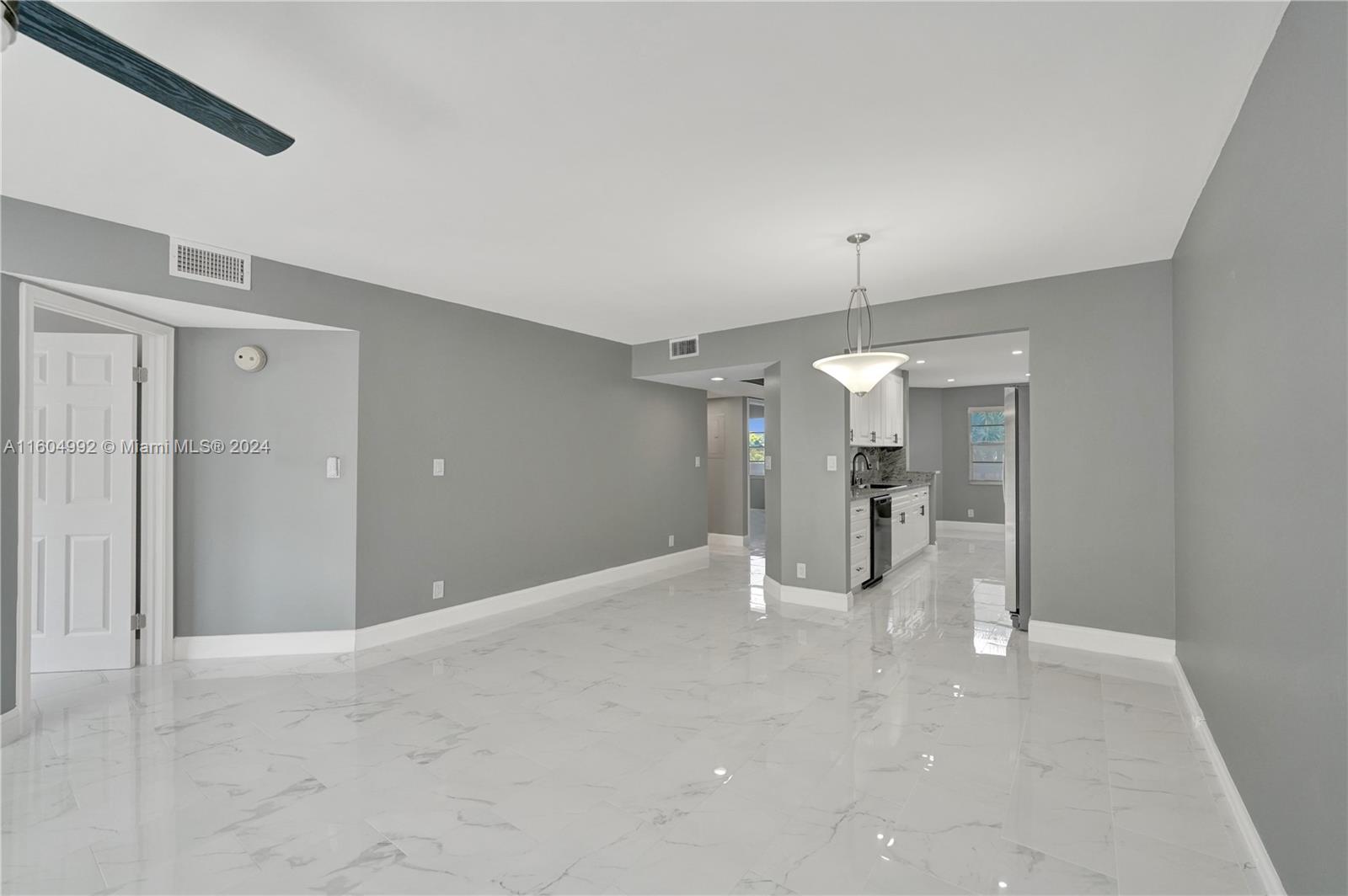1802 Eleuthera Pt # E3
