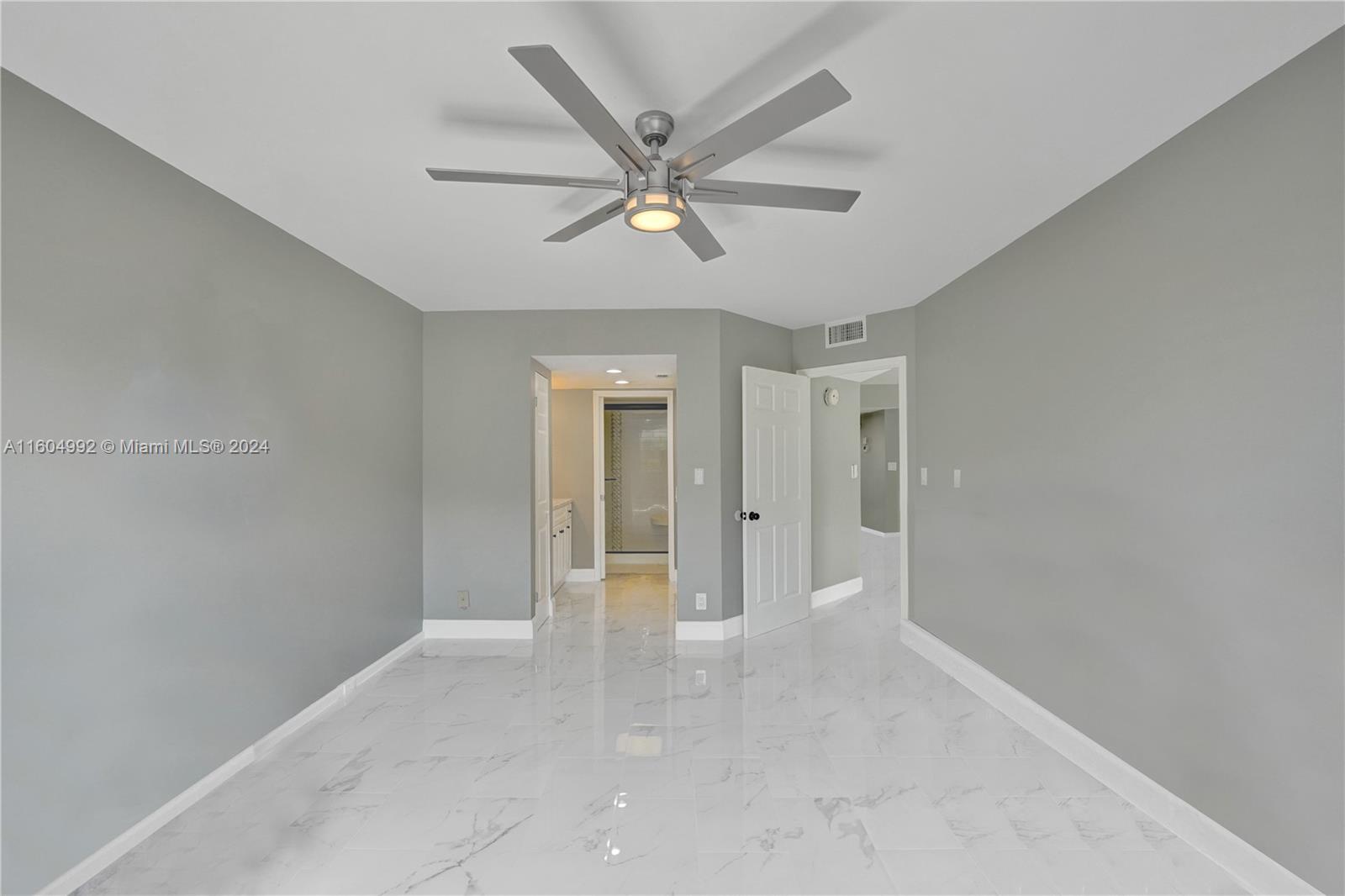 1802 Eleuthera Pt # E3