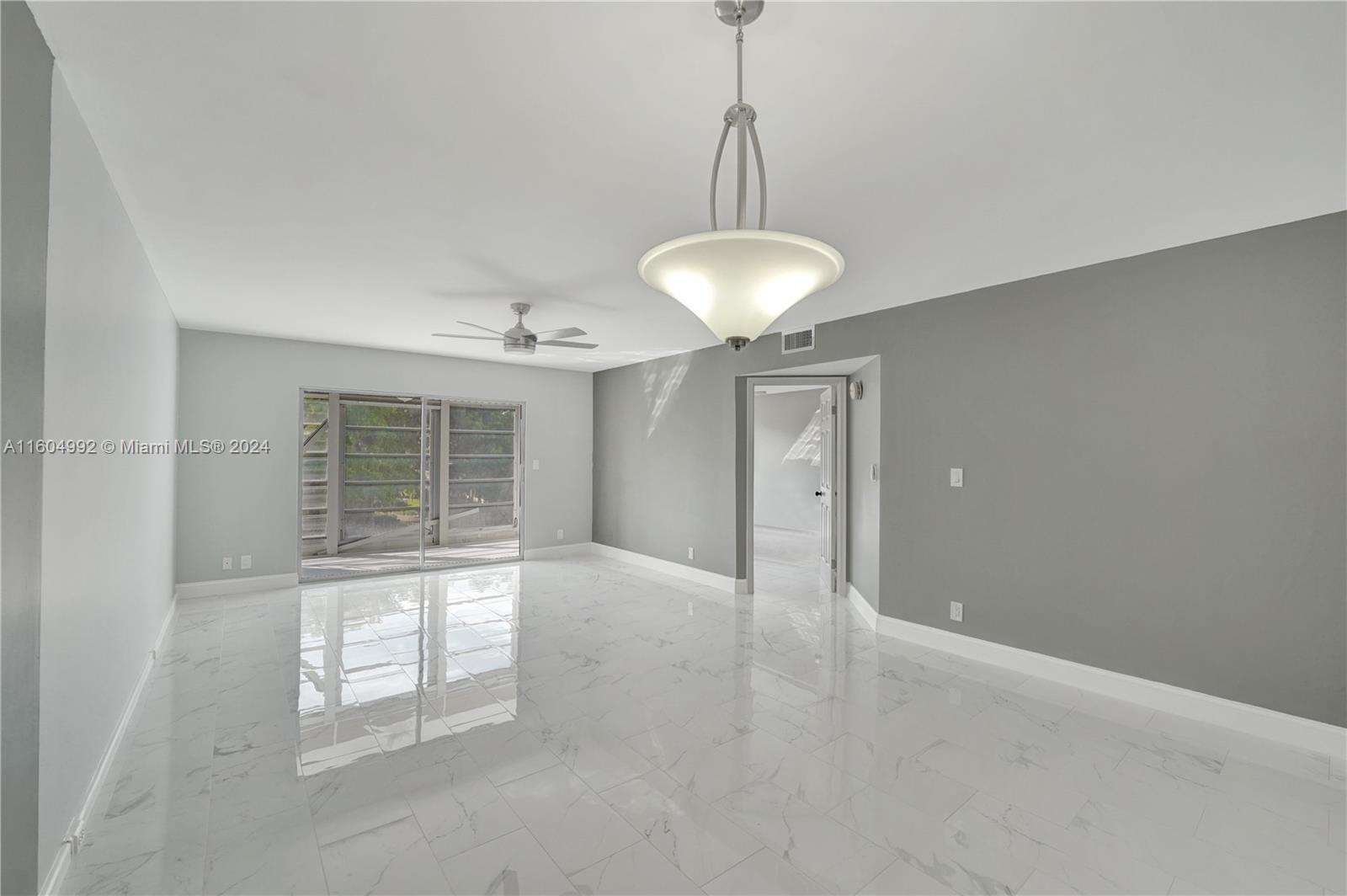 1802 Eleuthera Pt # E3