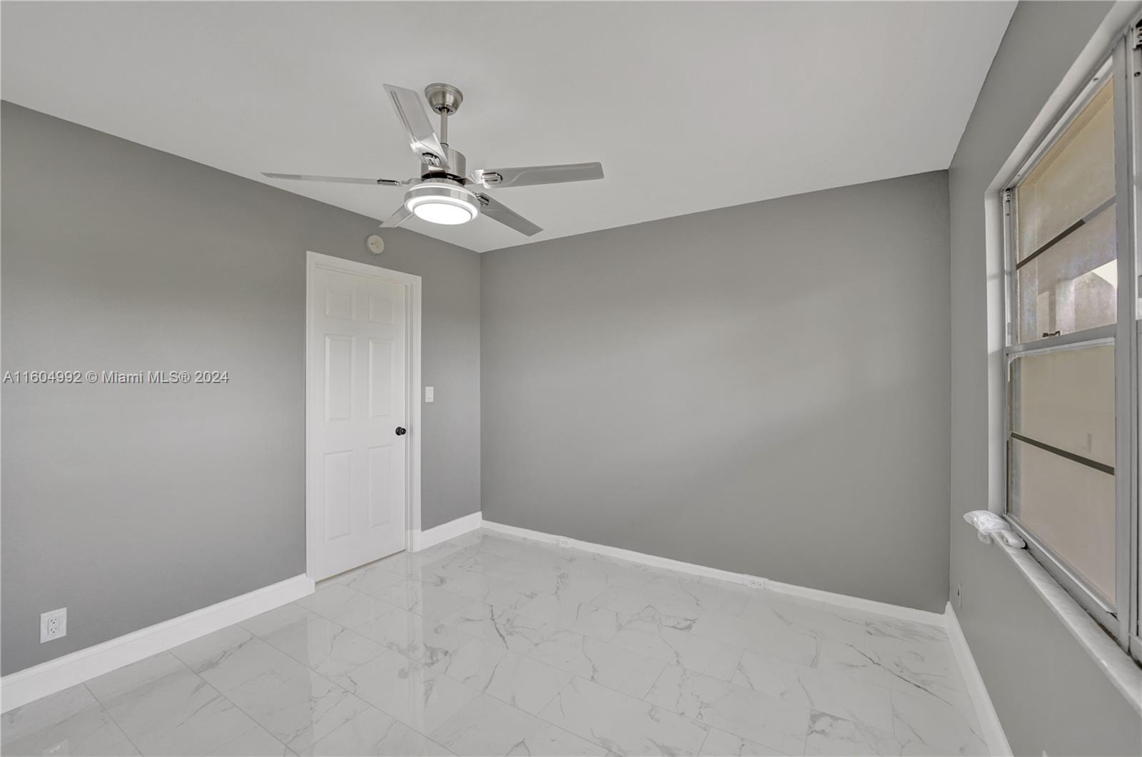 1802 Eleuthera Pt # E3