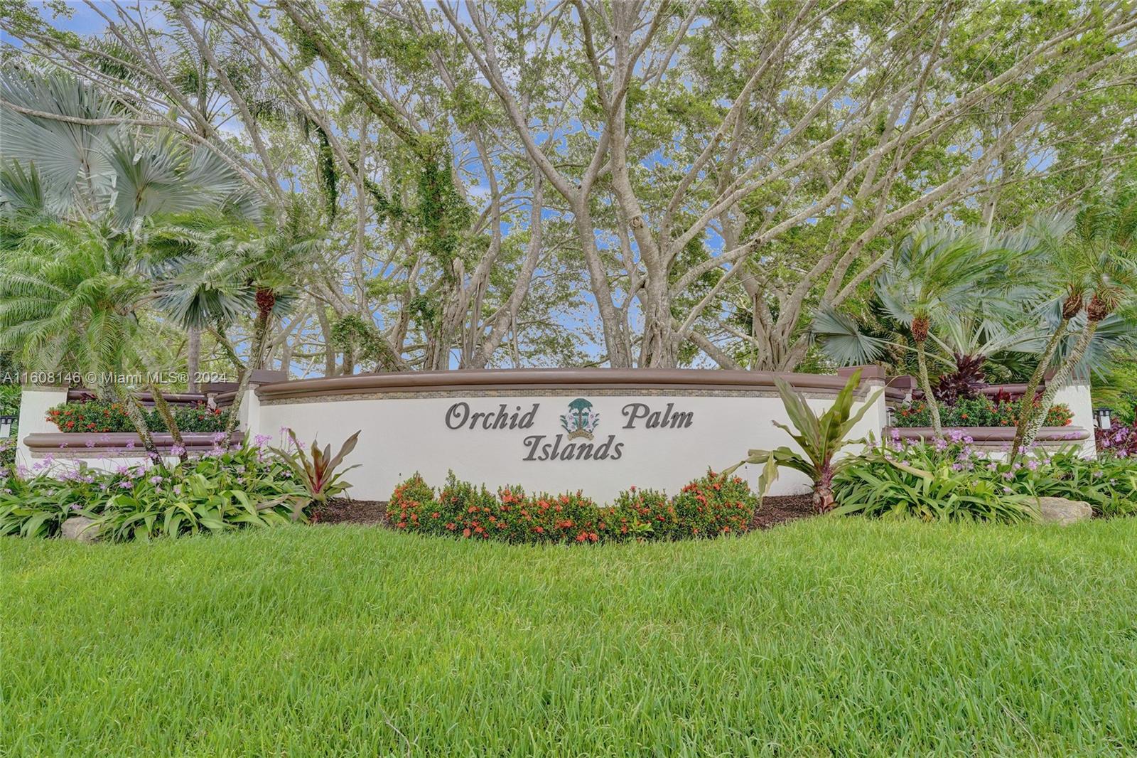 400 Alexandra Cir