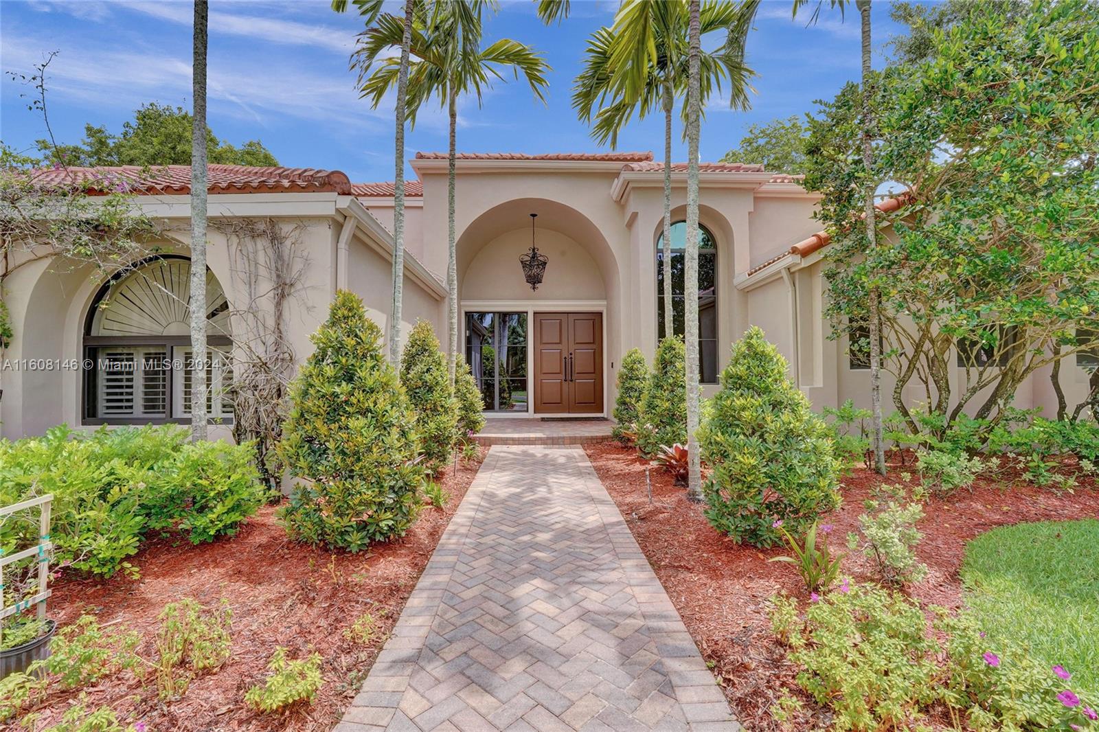 400 Alexandra Cir