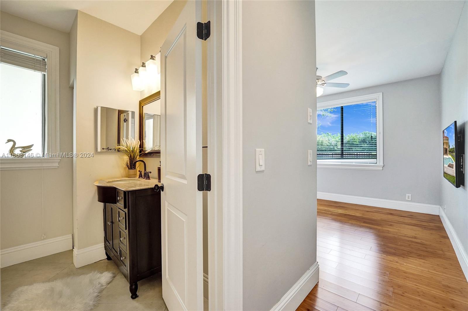 400 Alexandra Cir