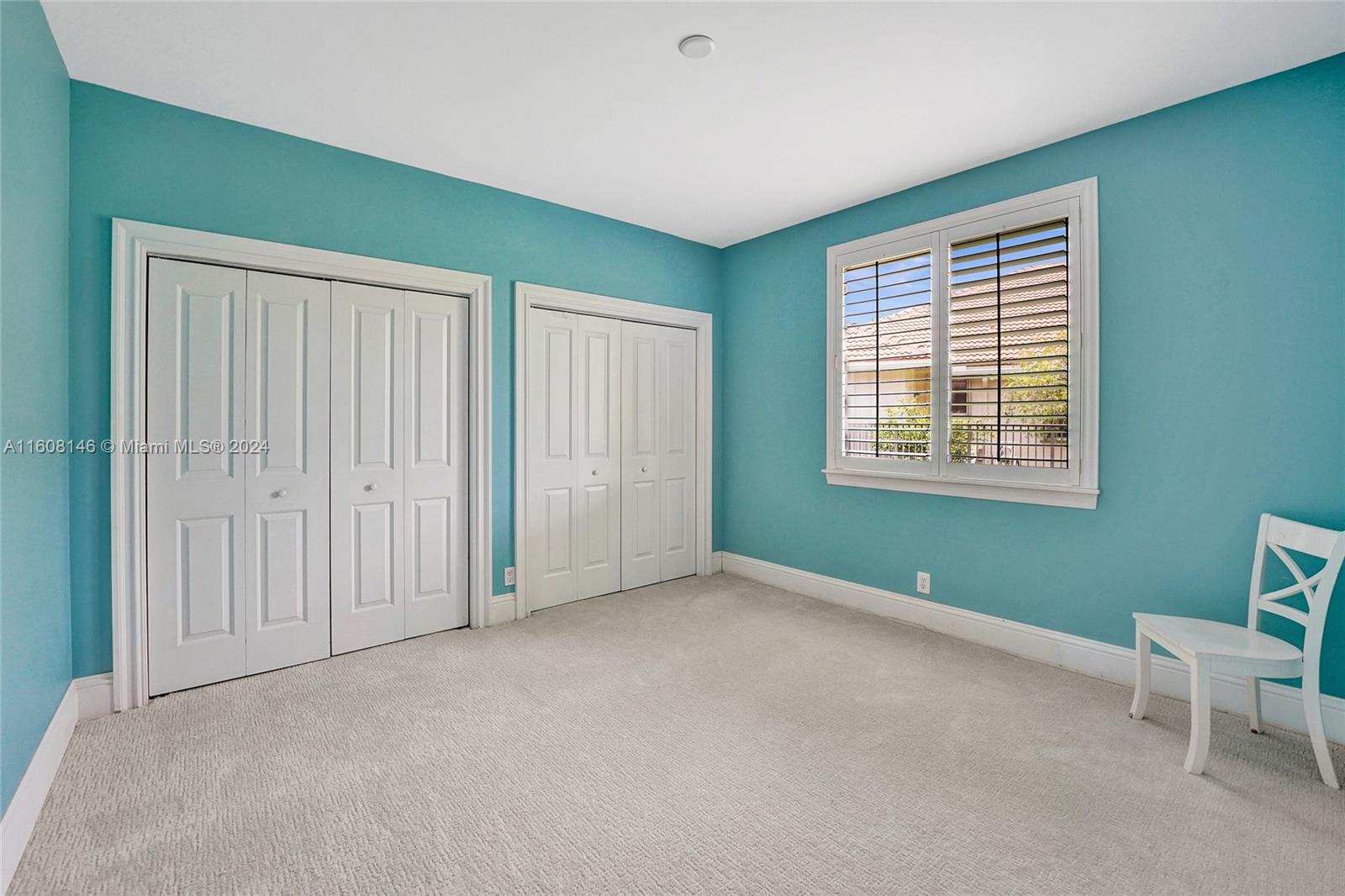 400 Alexandra Cir