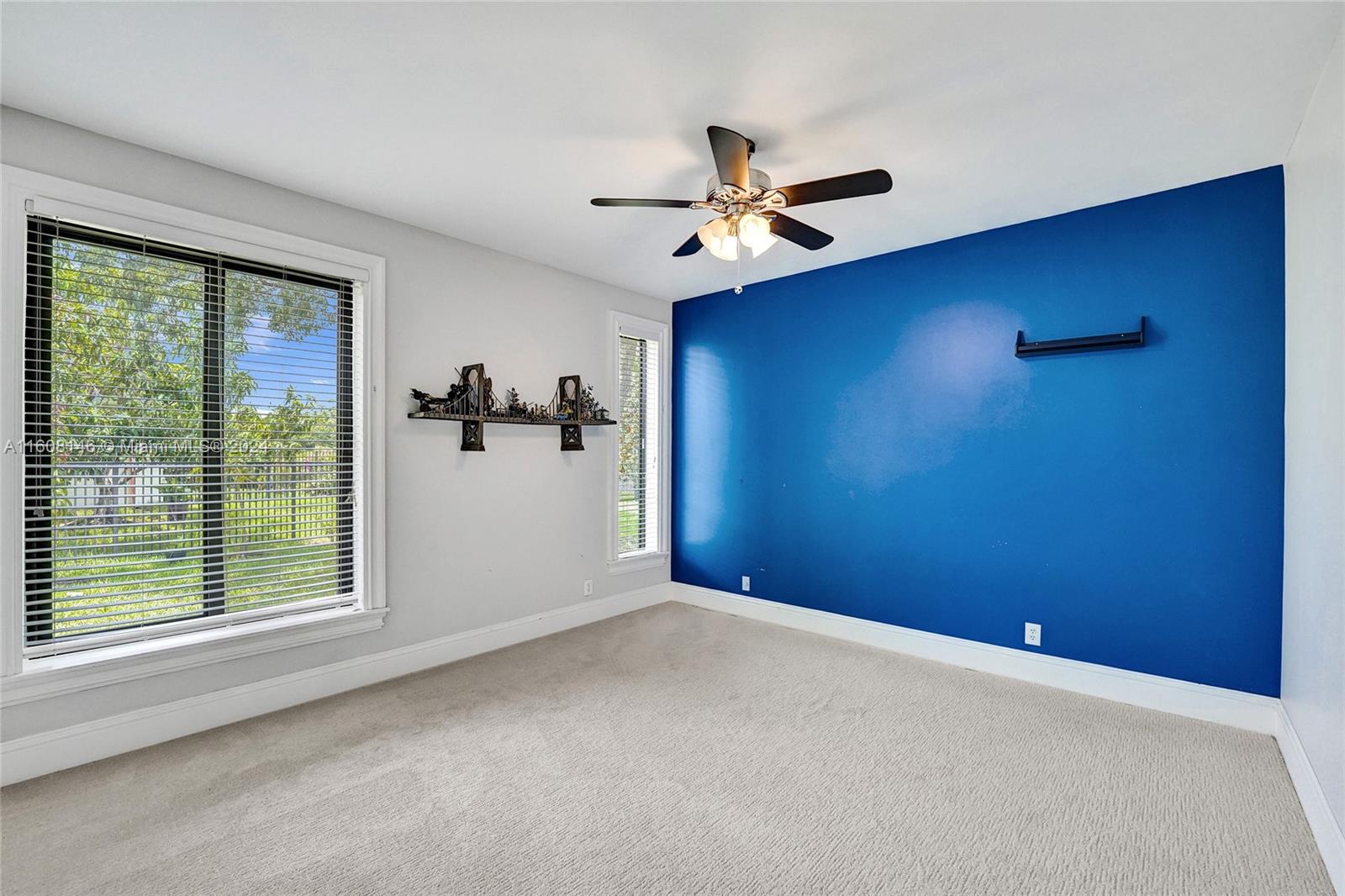400 Alexandra Cir