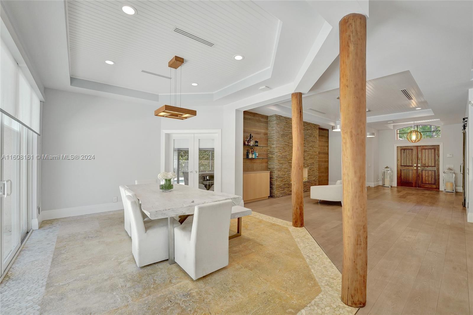 1019 Nandina Dr