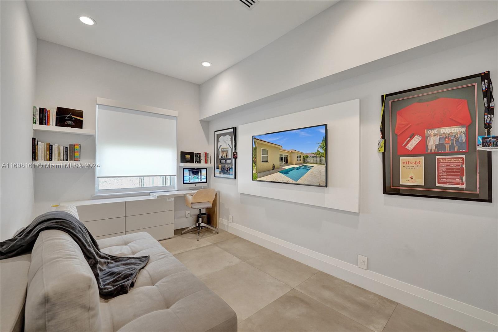 1019 Nandina Dr