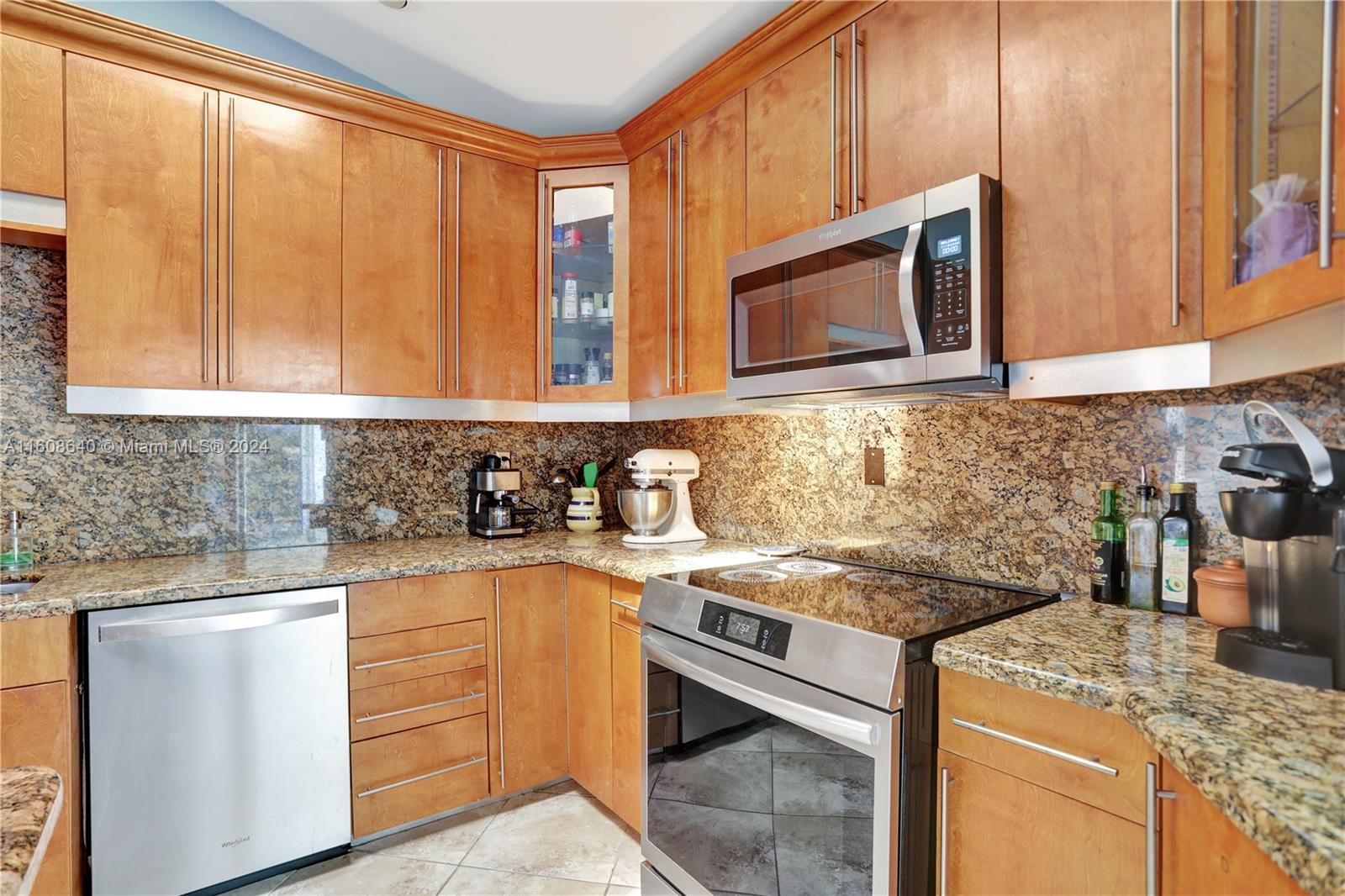 585 NW 113th Ter