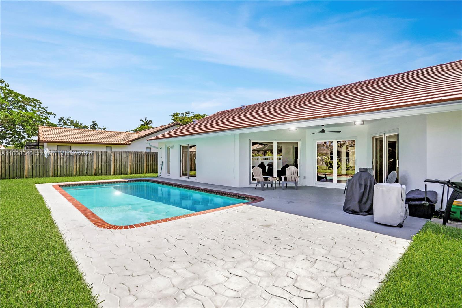585 NW 113th Ter