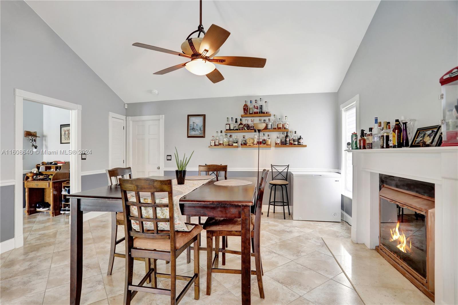585 NW 113th Ter