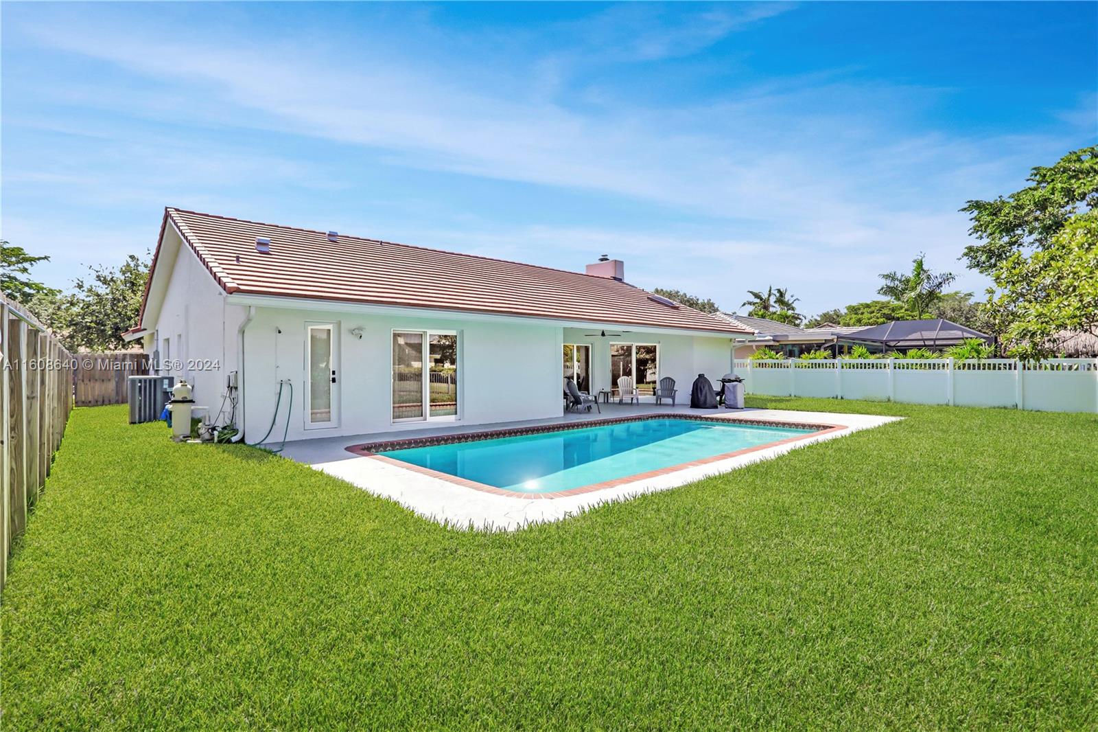 585 NW 113th Ter