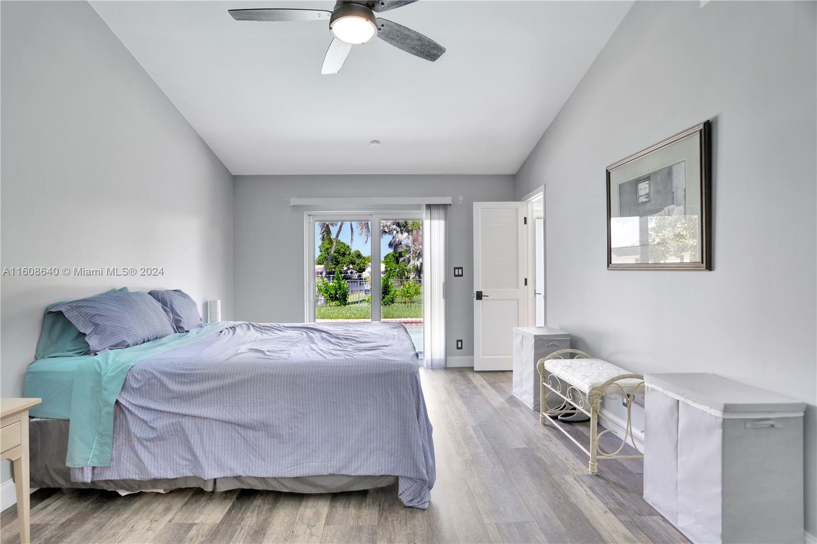 585 NW 113th Ter