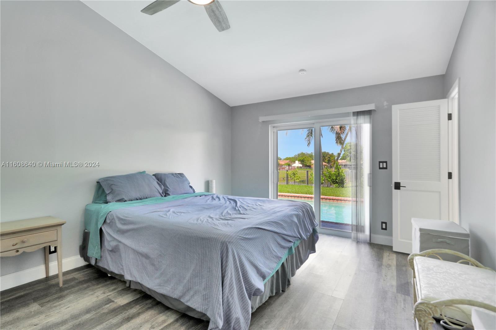 585 NW 113th Ter