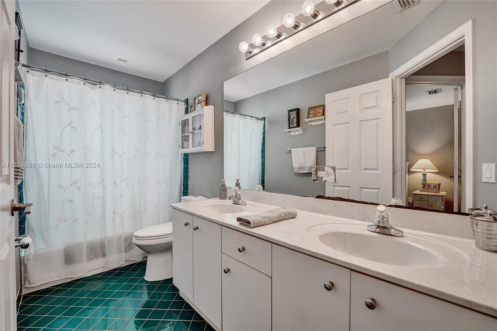 4115 Boston Ct