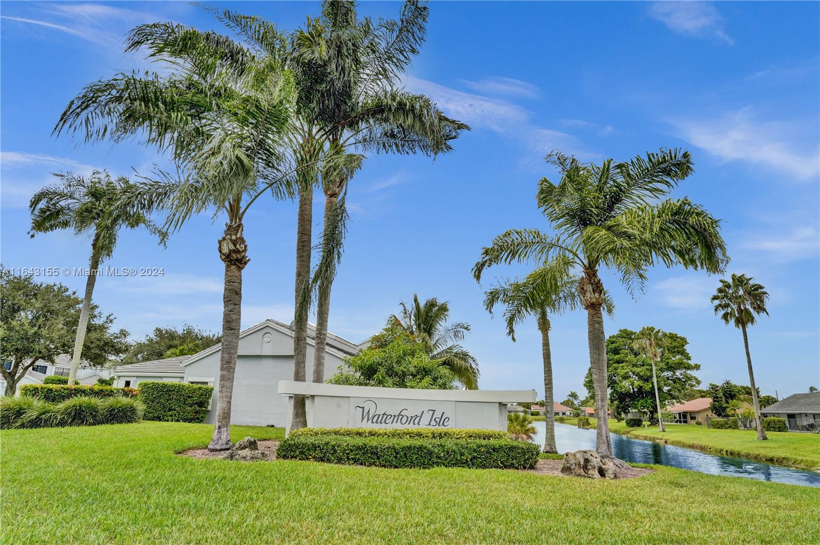 7816 NW 84th Ter