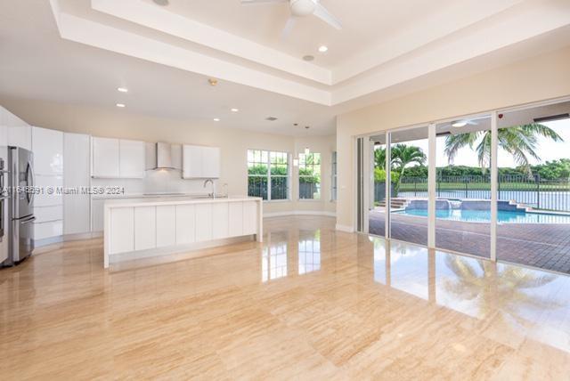 1737 Harbor View Cir