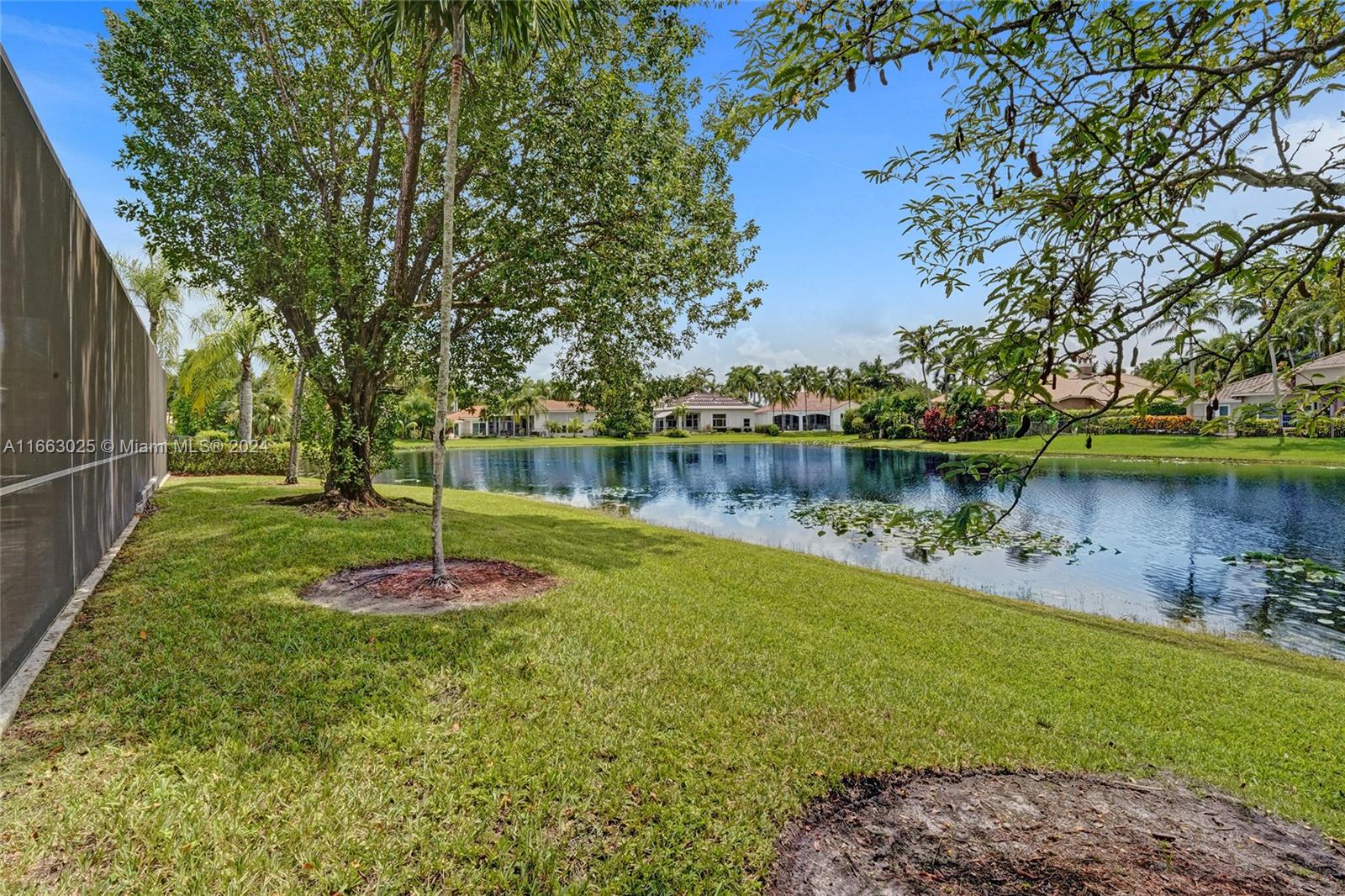 2496 Provence Cir