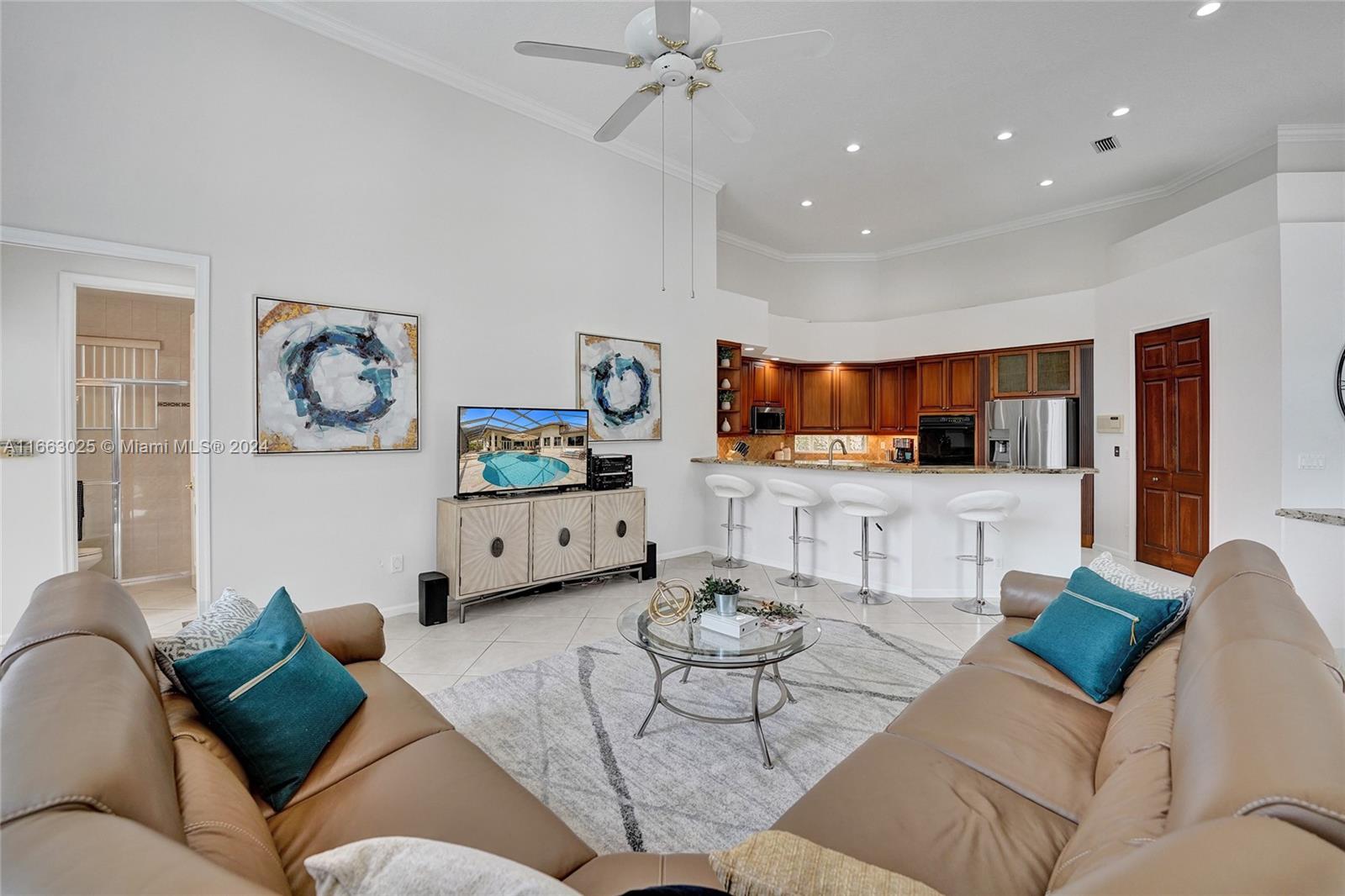 2496 Provence Cir
