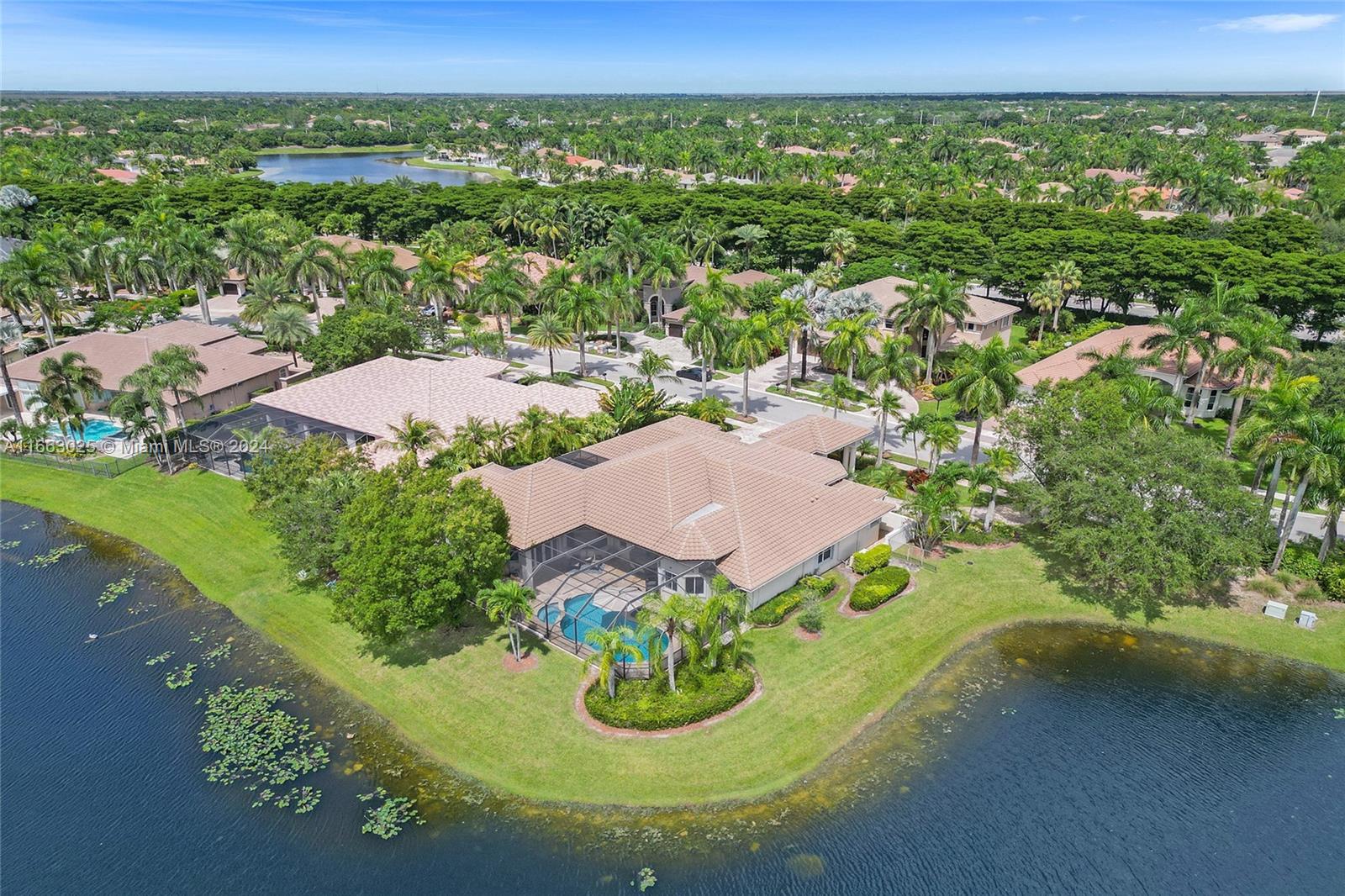 2496 Provence Cir