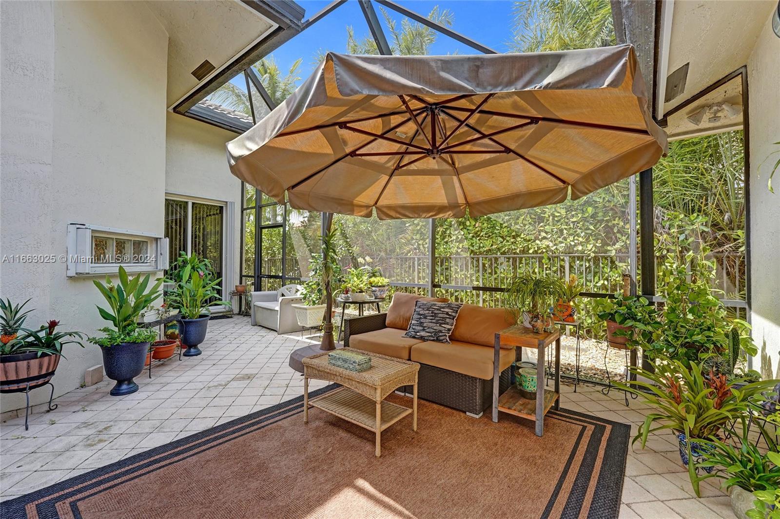 2496 Provence Cir