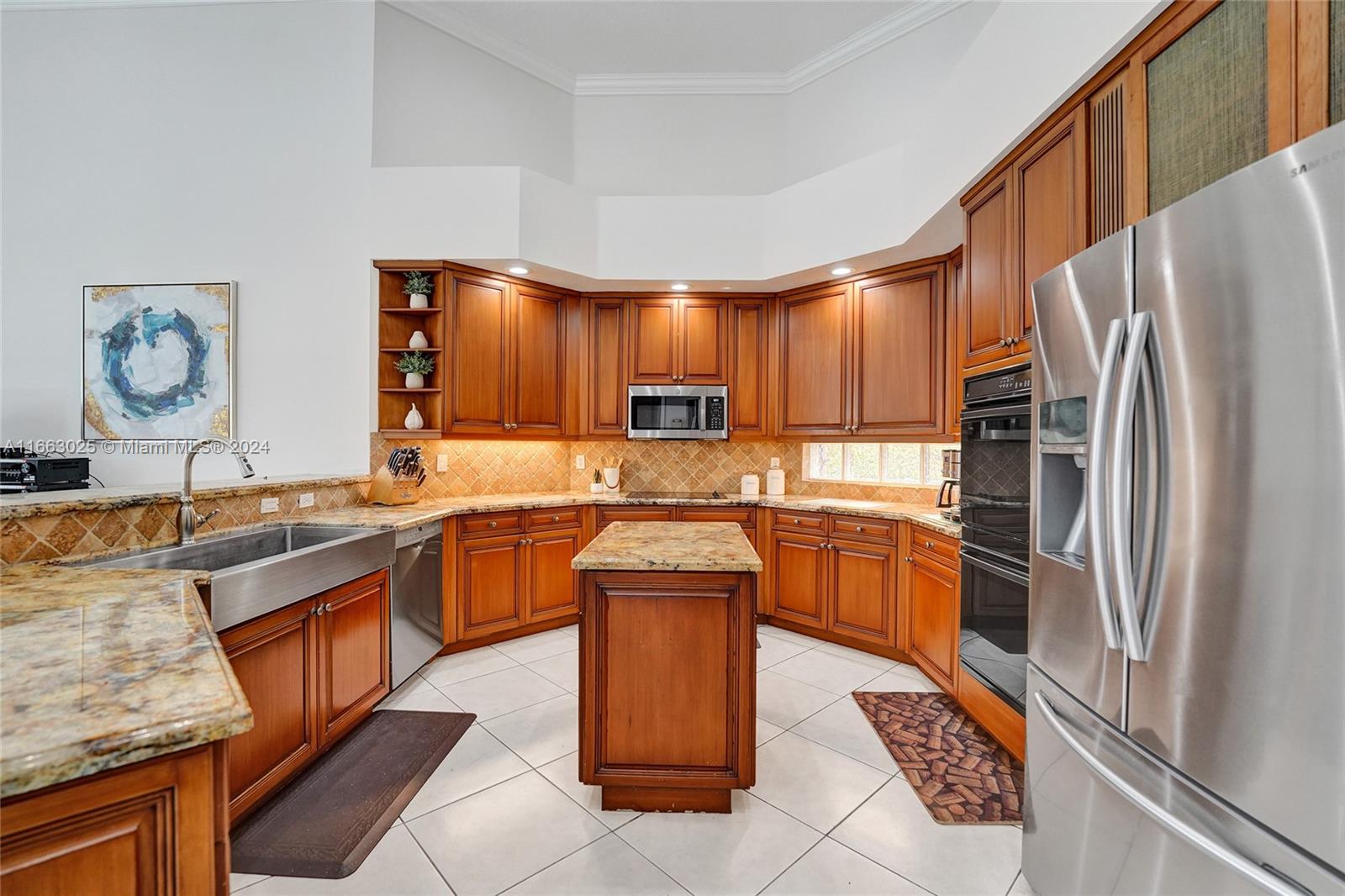 2496 Provence Cir