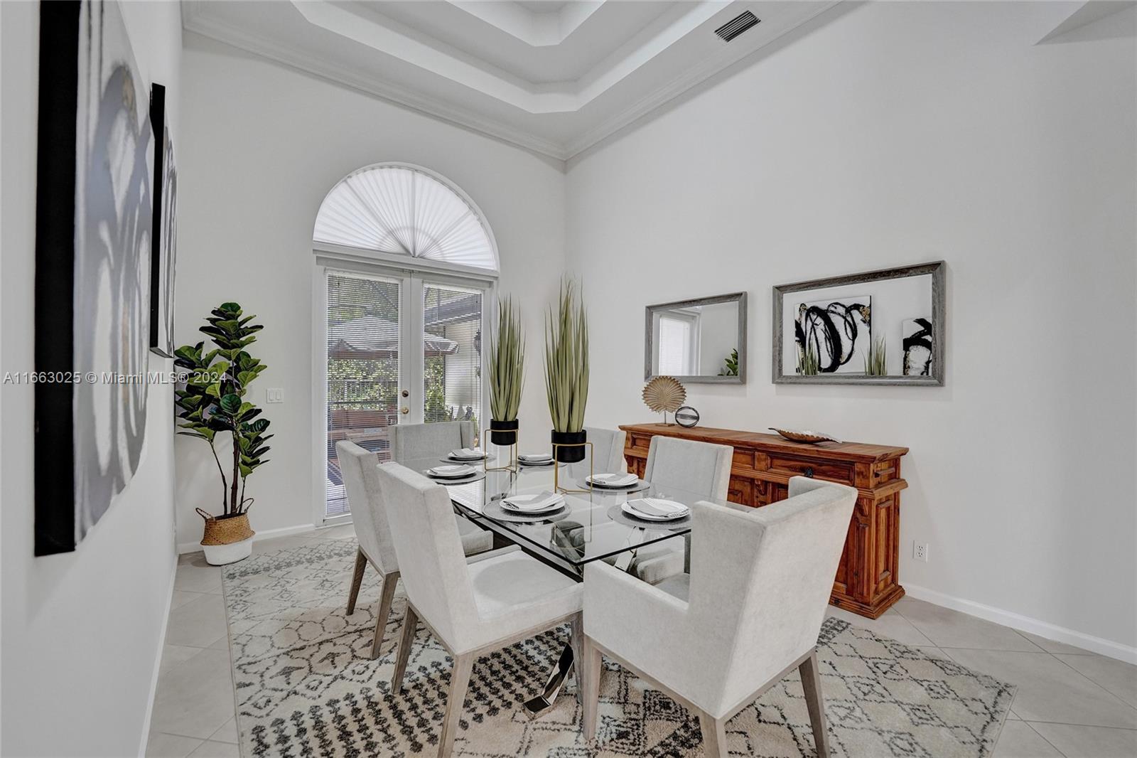 2496 Provence Cir