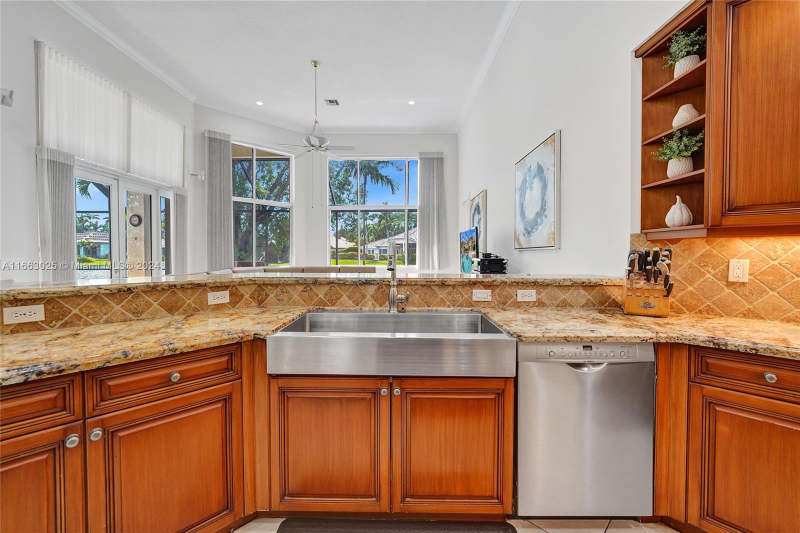 2496 Provence Cir