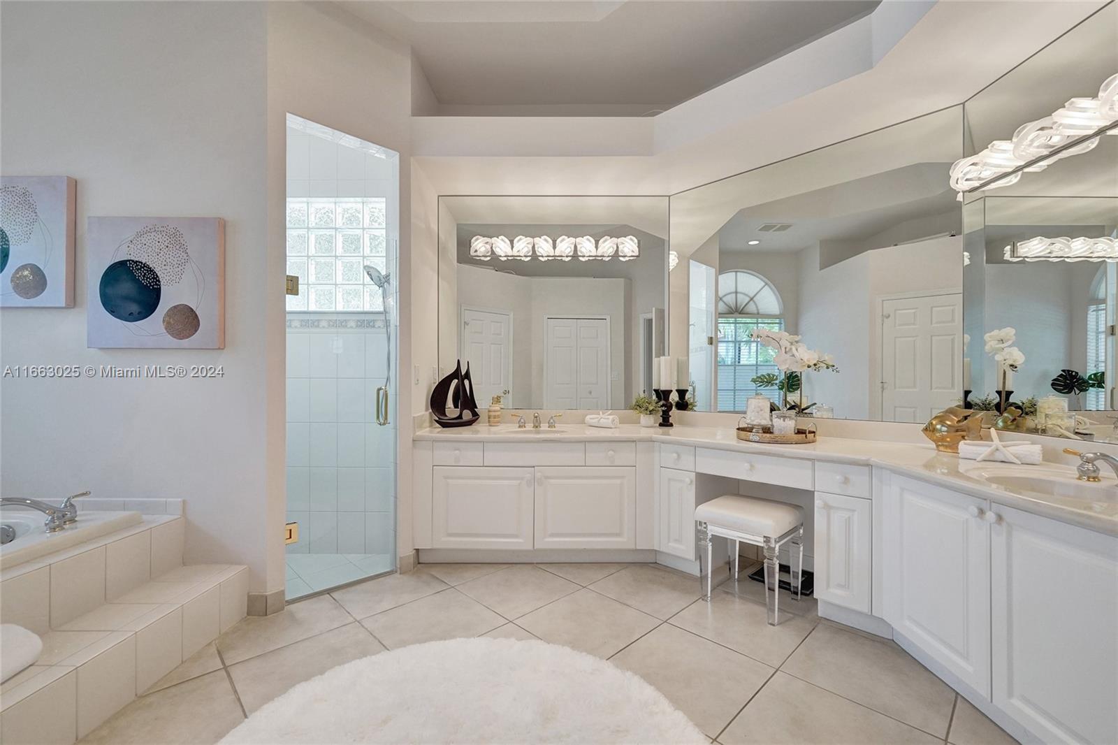 2496 Provence Cir