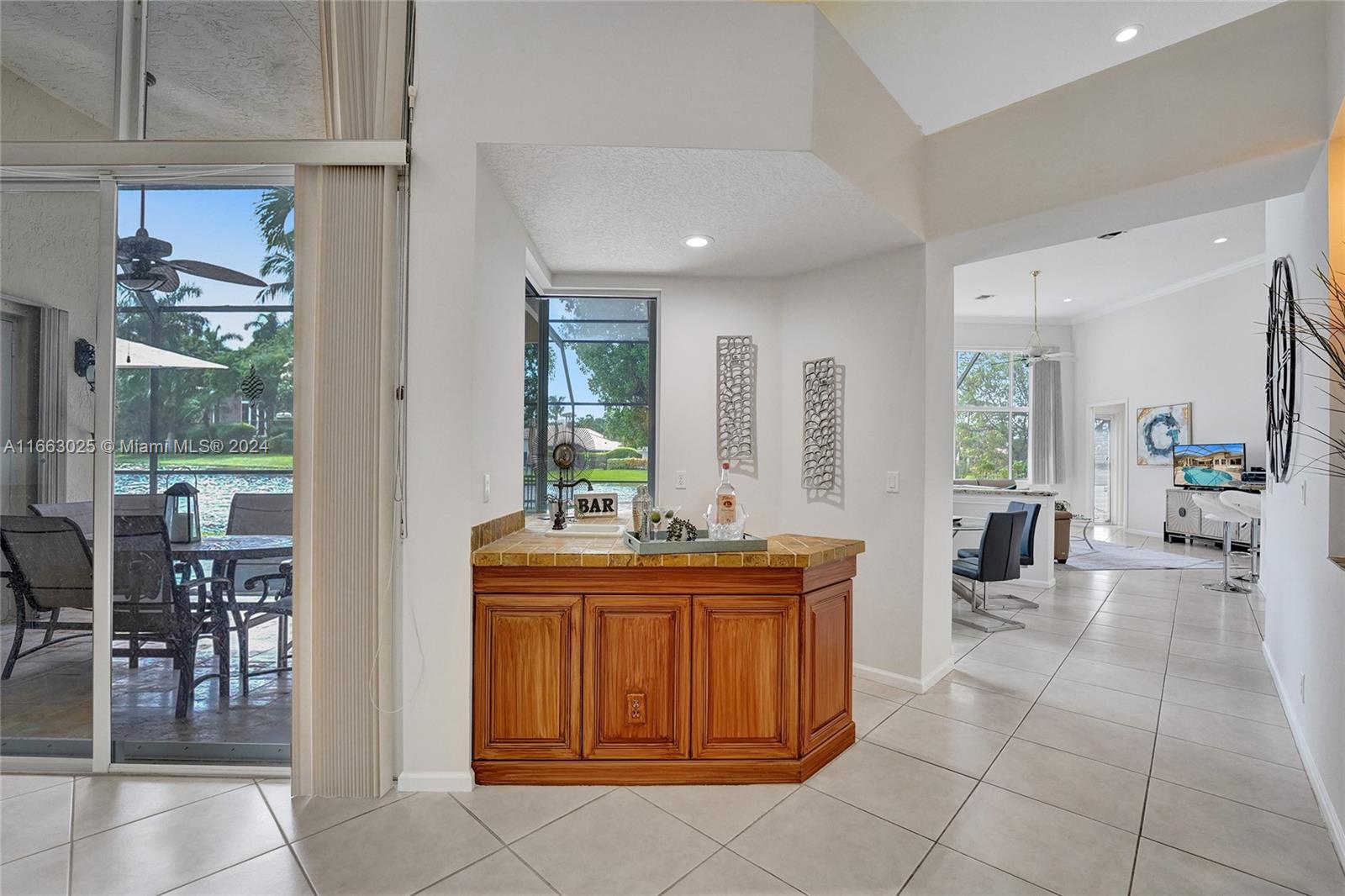 2496 Provence Cir