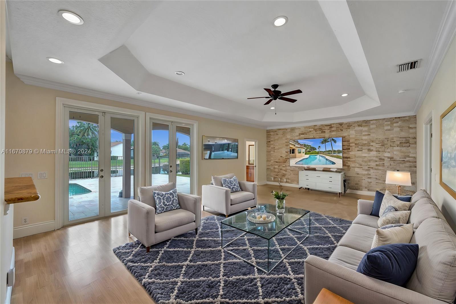 2569 Jardin Way