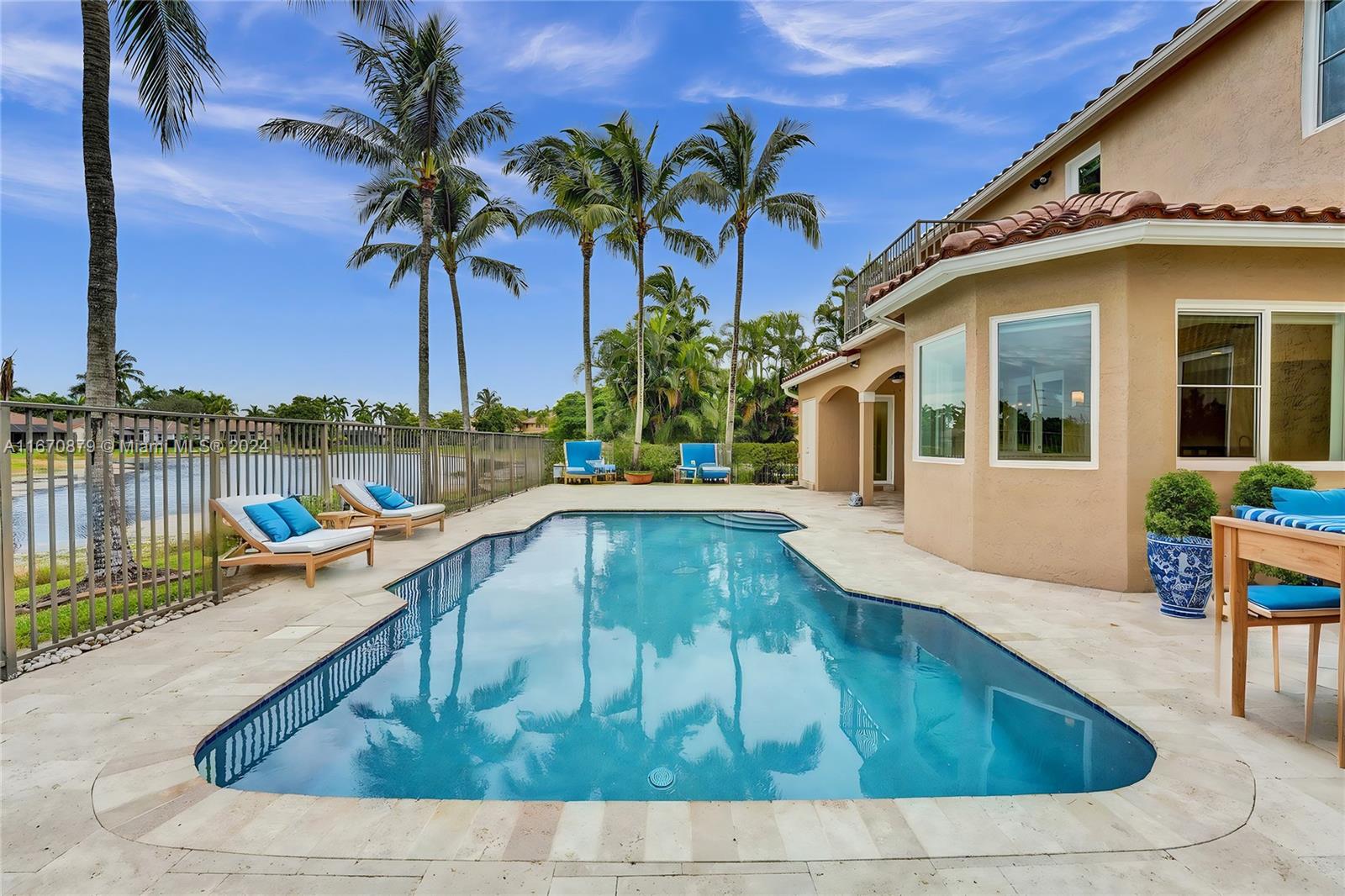 2569 Jardin Way