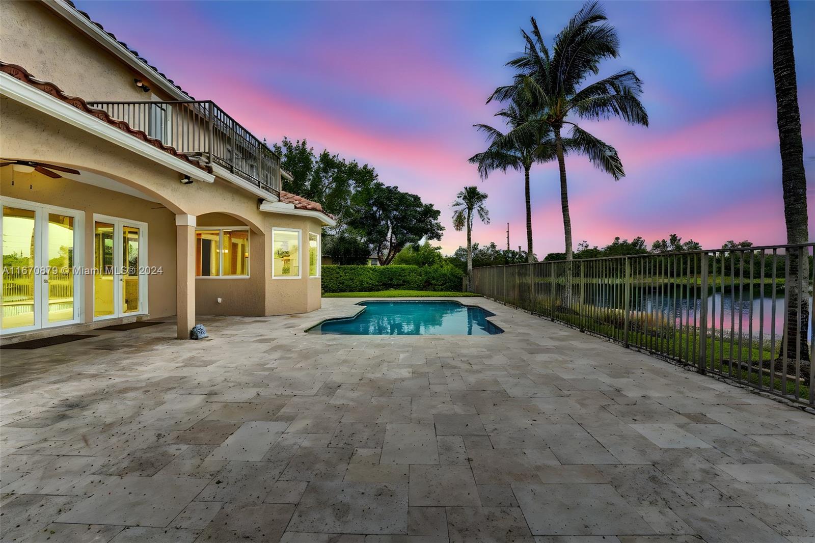 2569 Jardin Way