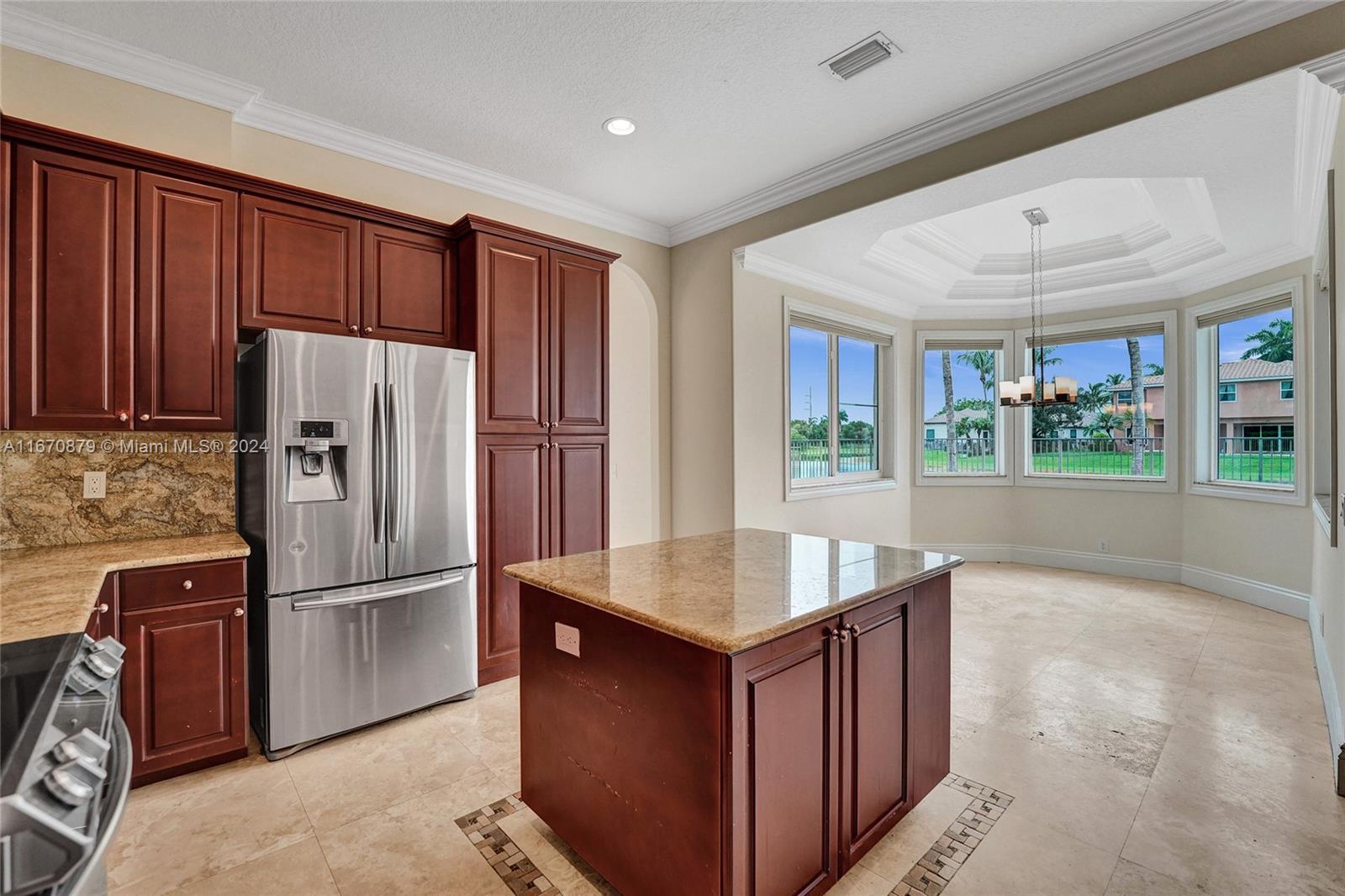 2569 Jardin Way