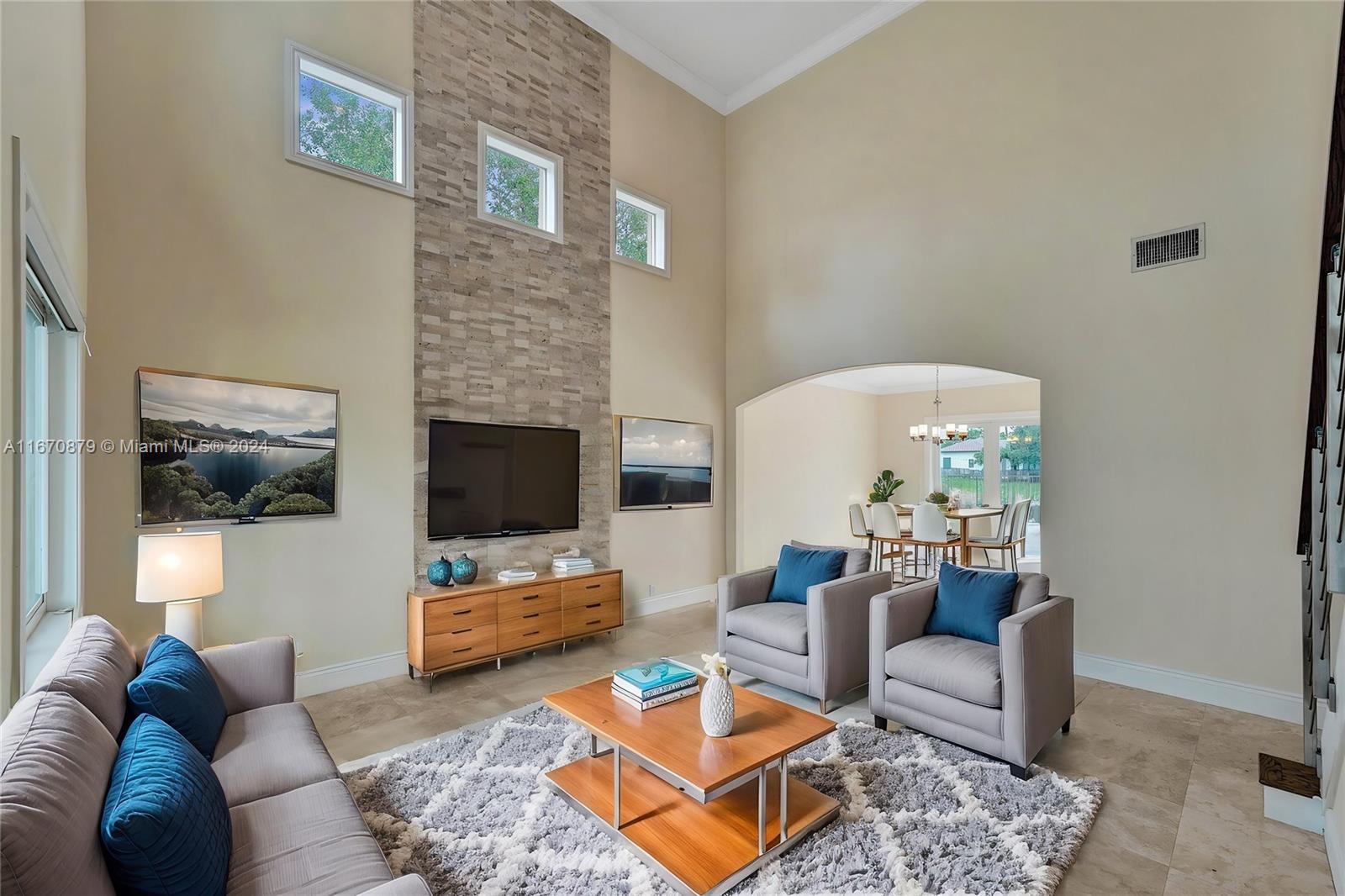 2569 Jardin Way